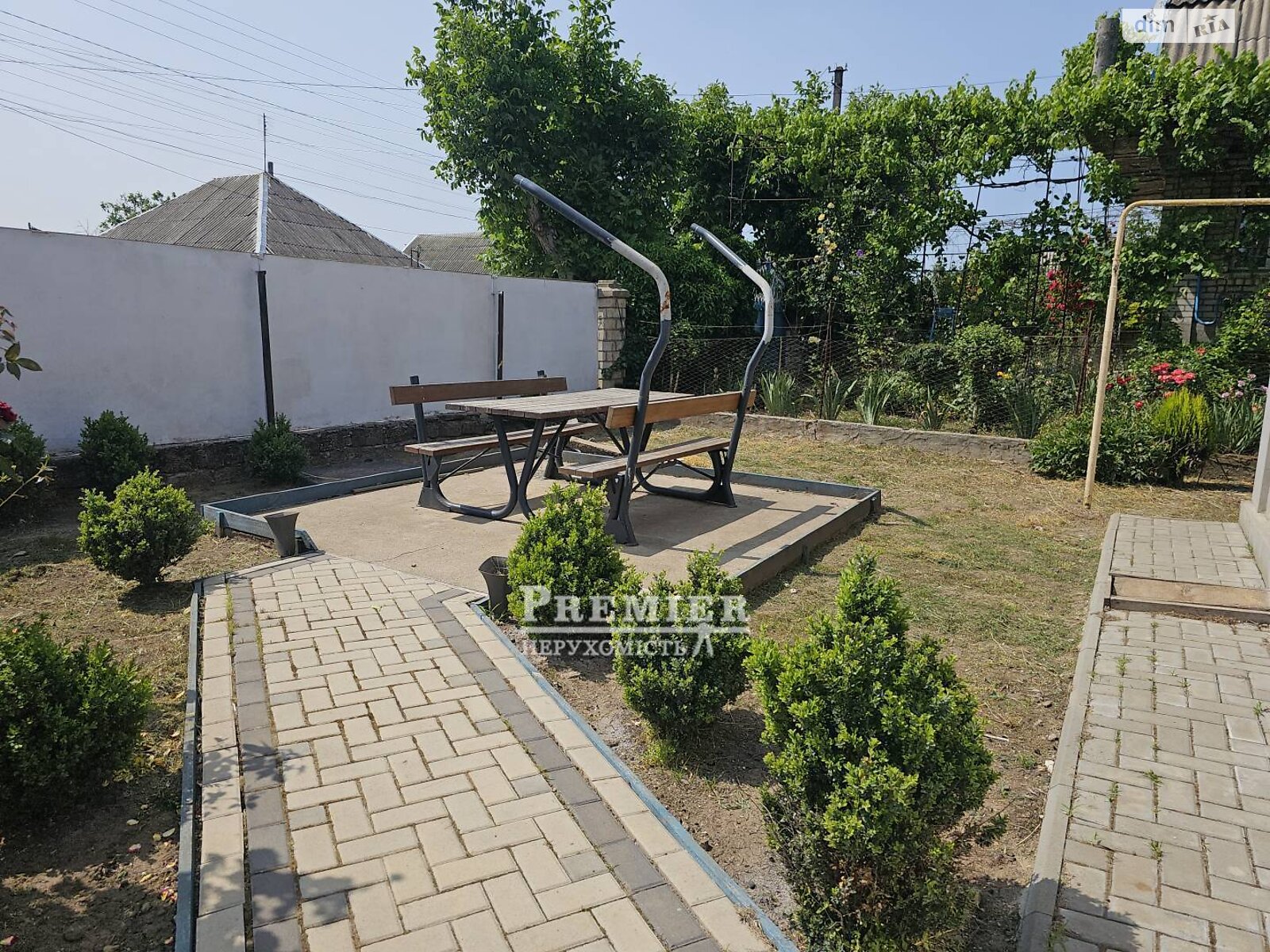 одноповерховий будинок з верандою, 103.6 кв. м, цегла. Продаж у Великодолинському фото 1 одноповерховий будинок з верандою, 103.6 кв. м, цегла. Продаж у Великодолинському фото 1