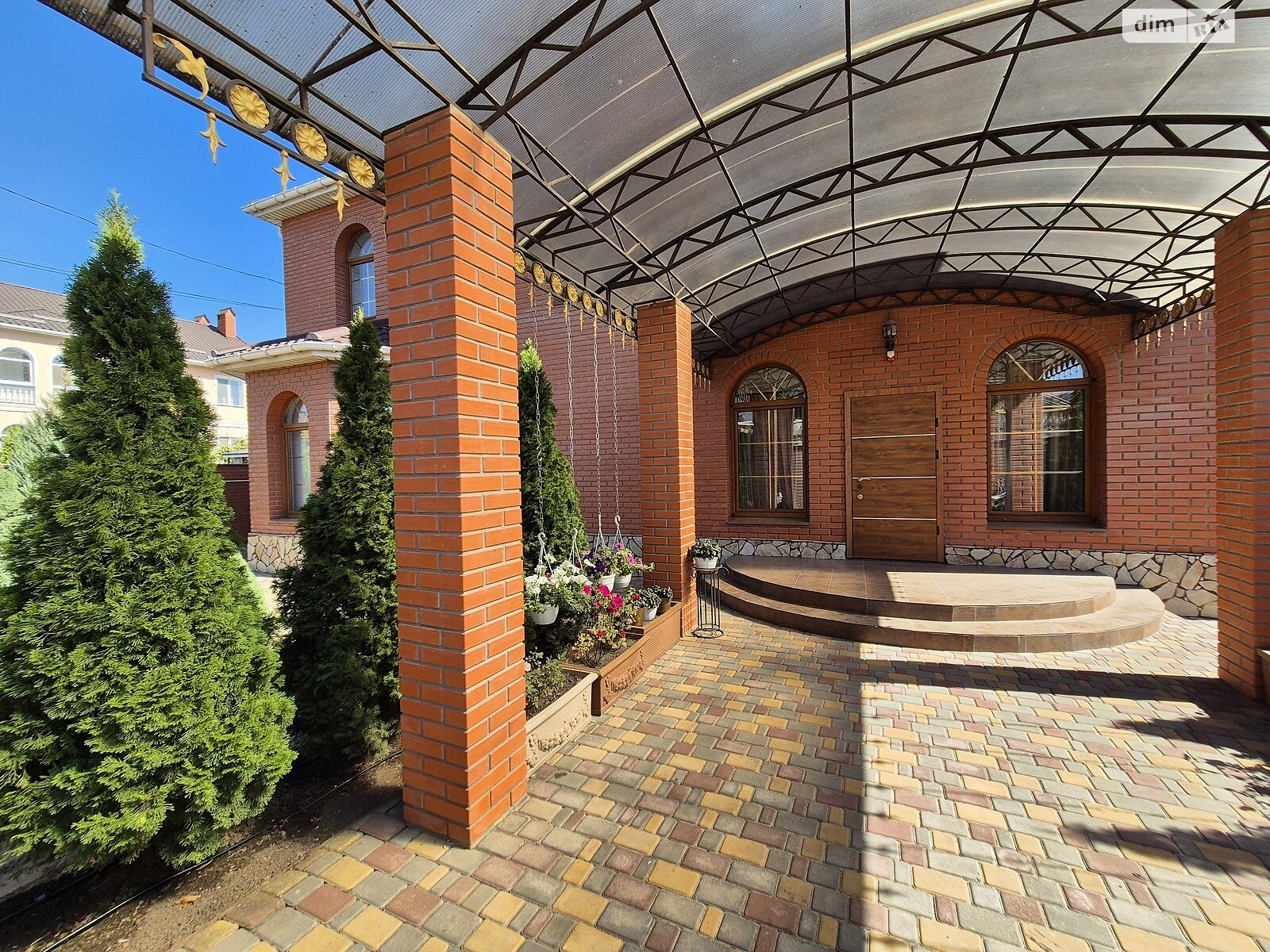 двоповерховий будинок з гаражем, 262.7 кв. м, ракушняк. Продаж у Великодолинському фото 1 двоповерховий будинок з гаражем, 262.7 кв. м, ракушняк. Продаж у Великодолинському фото 1