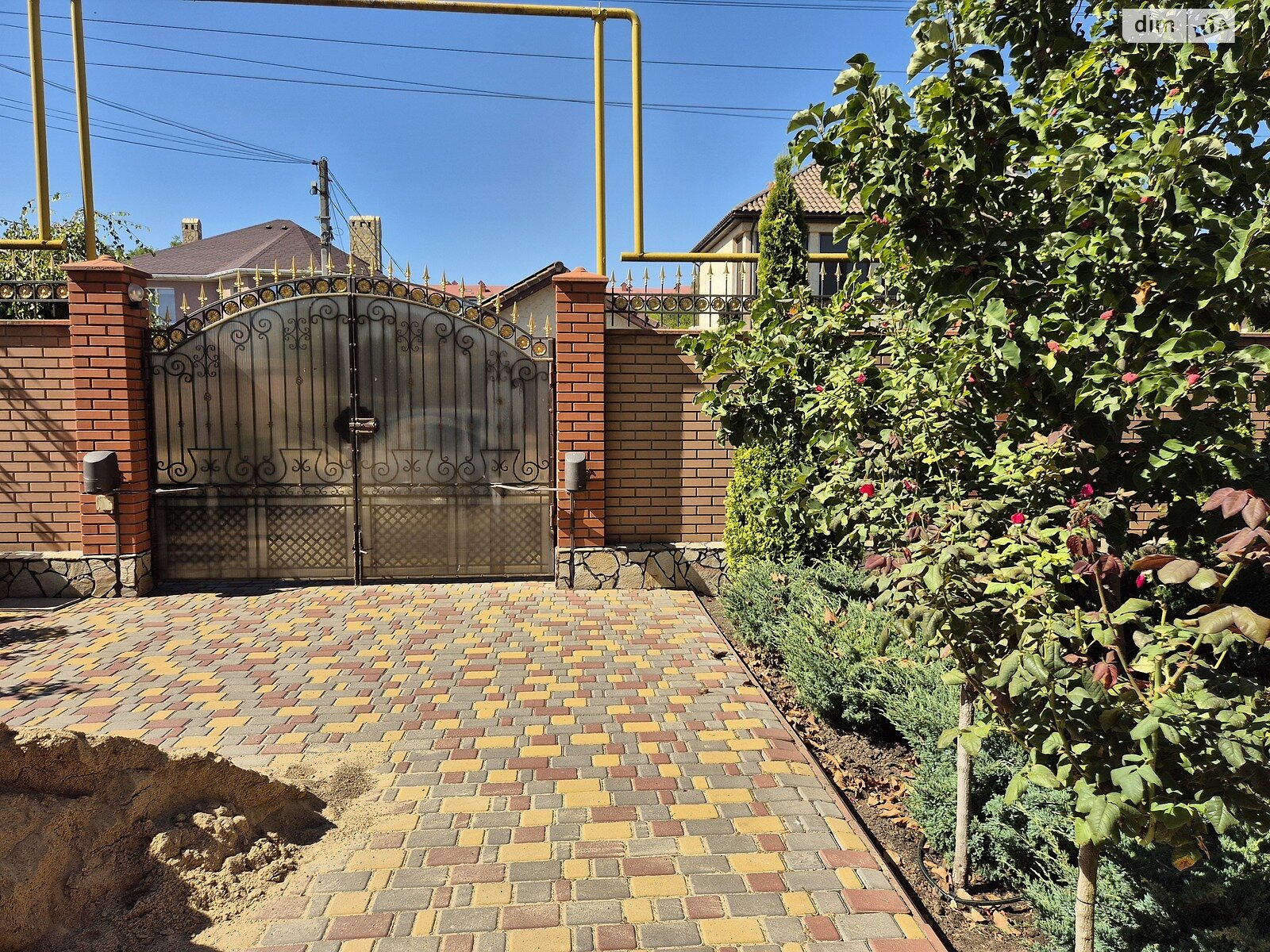 двоповерховий будинок з гаражем, 262.7 кв. м, ракушняк. Продаж у Великодолинському фото 1 двоповерховий будинок з гаражем, 262.7 кв. м, ракушняк. Продаж у Великодолинському фото 1