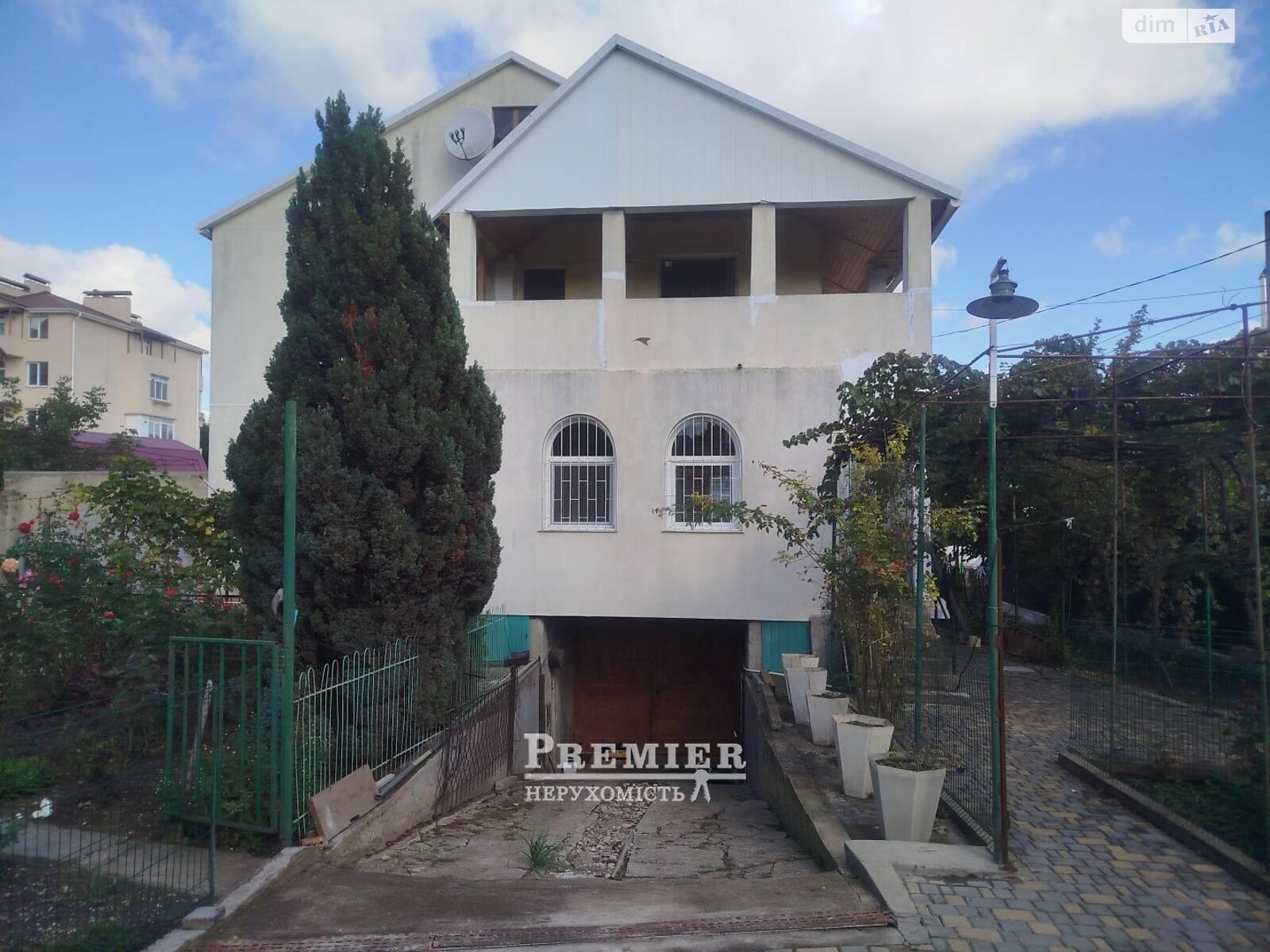 двоповерховий будинок з балконом, 252 кв. м, цегла. Продаж у Великодолинському фото 1 двоповерховий будинок з балконом, 252 кв. м, цегла. Продаж у Великодолинському фото 1