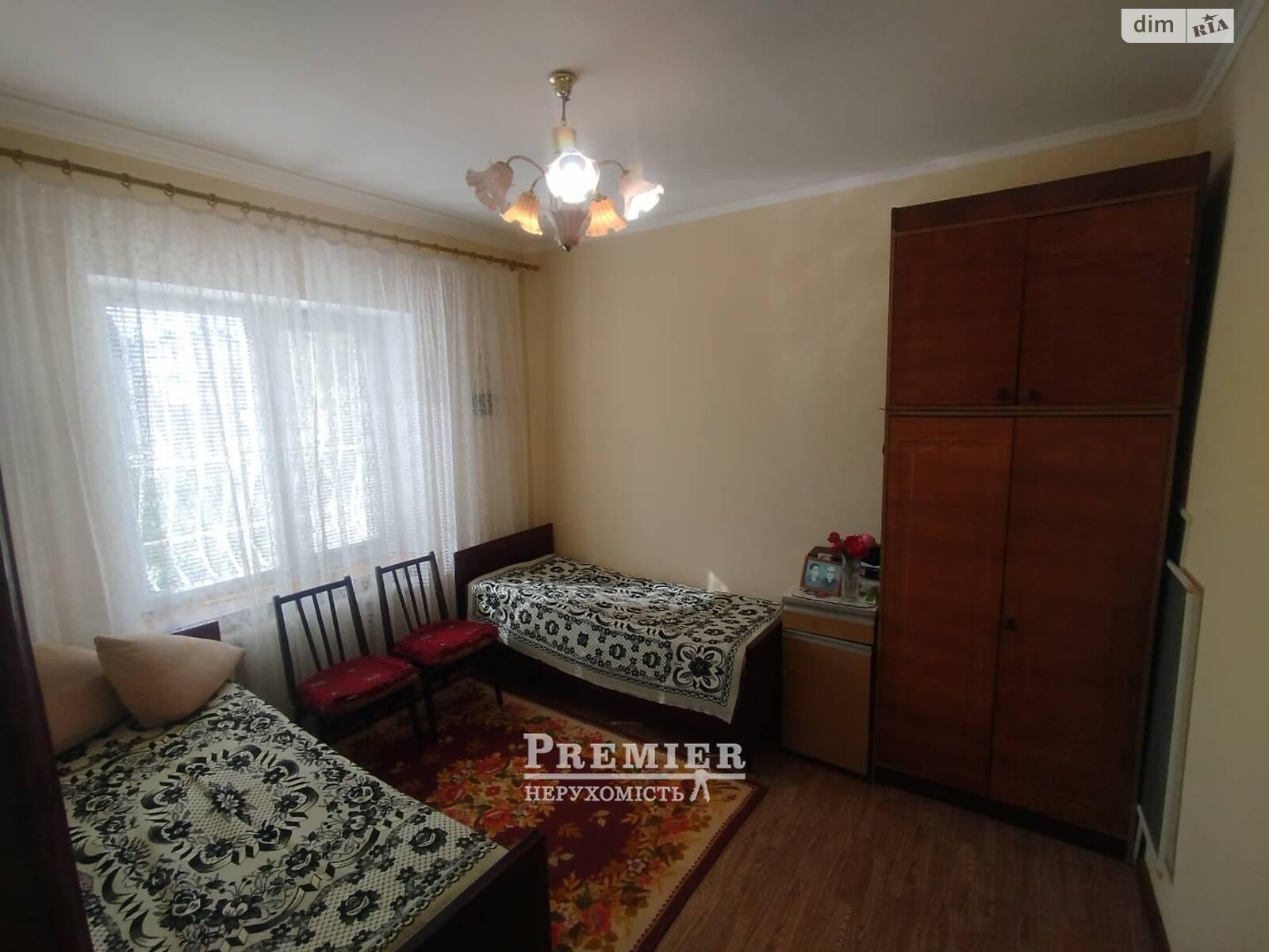 двоповерховий будинок з балконом, 252 кв. м, цегла. Продаж у Великодолинському фото 1 двоповерховий будинок з балконом, 252 кв. м, цегла. Продаж у Великодолинському фото 1