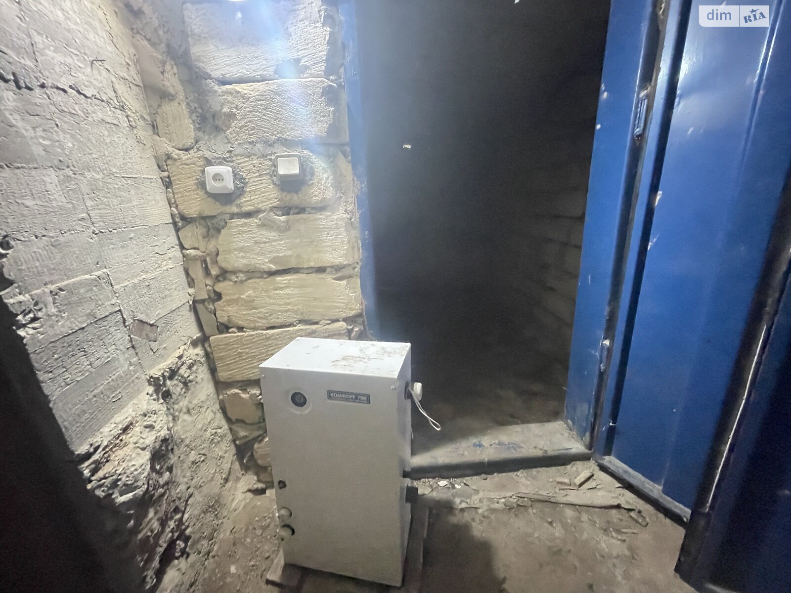 двухэтажный дом с гаражом, 105 кв. м, кирпич. Продажа в Великодолинском фото 1