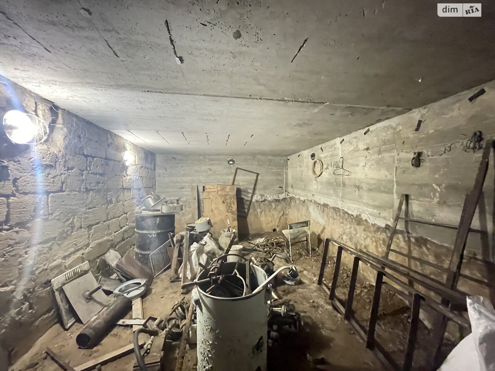 двухэтажный дом с гаражом, 105 кв. м, кирпич. Продажа в Великодолинском фото 1