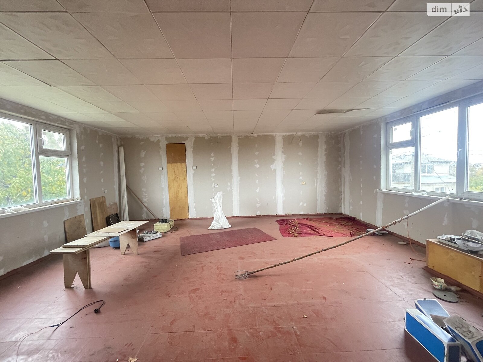 двухэтажный дом с гаражом, 105 кв. м, кирпич. Продажа в Великодолинском фото 1