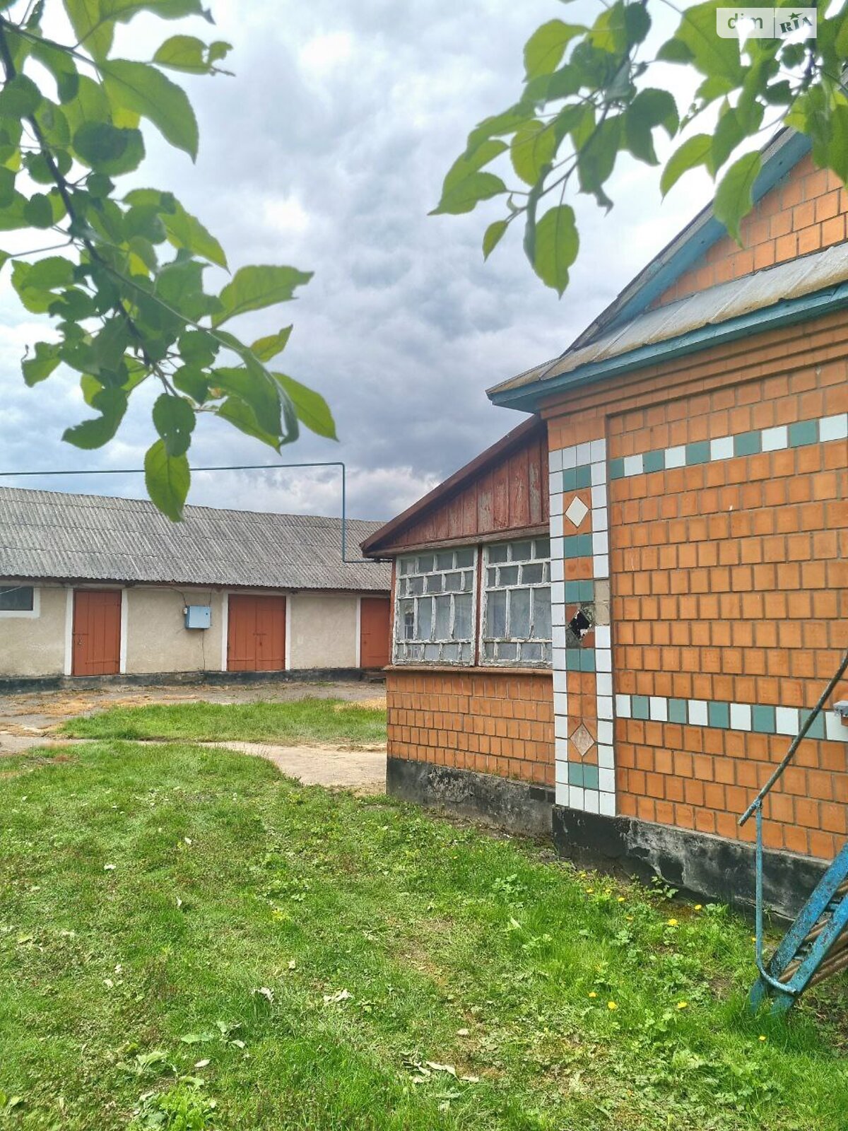 одноповерховий будинок з гаражем, 100 кв. м, шлакоблок. Продаж у Вербені фото 1 одноповерховий будинок з гаражем, 100 кв. м, шлакоблок. Продаж у Вербені фото 1
