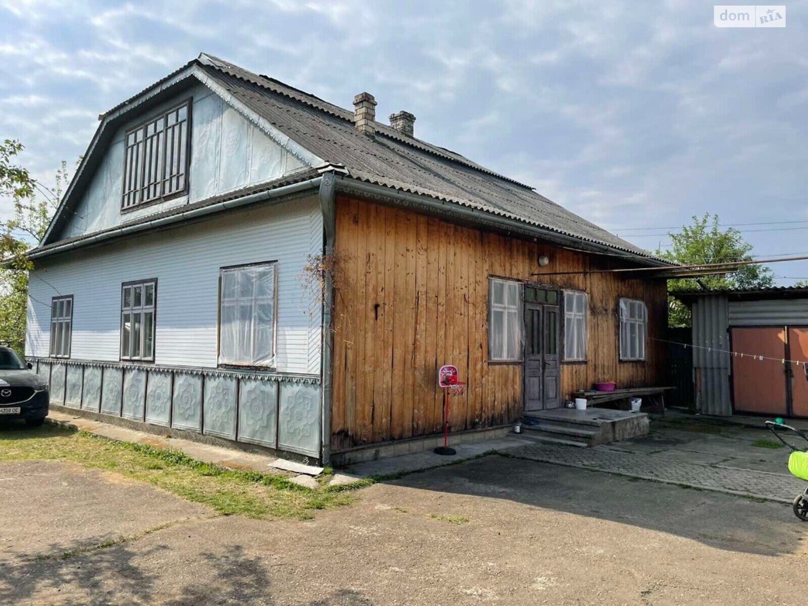 двухэтажный дом с балконом, 125 кв. м, кирпич. Продажа в Милиево фото 1