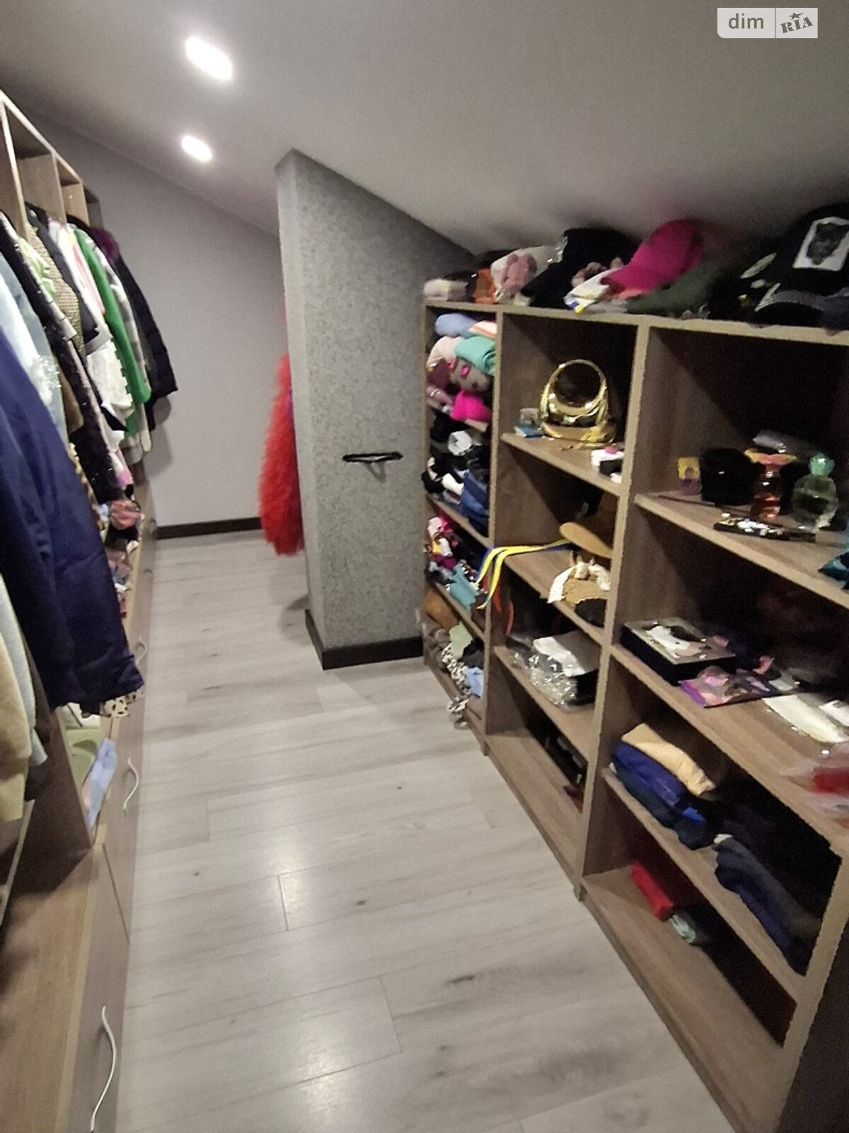 двоповерховий будинок, 280 кв. м, дерево и кирпич. Продаж у Вікторії фото 1 двоповерховий будинок, 280 кв. м, дерево и кирпич. Продаж у Вікторії фото 1