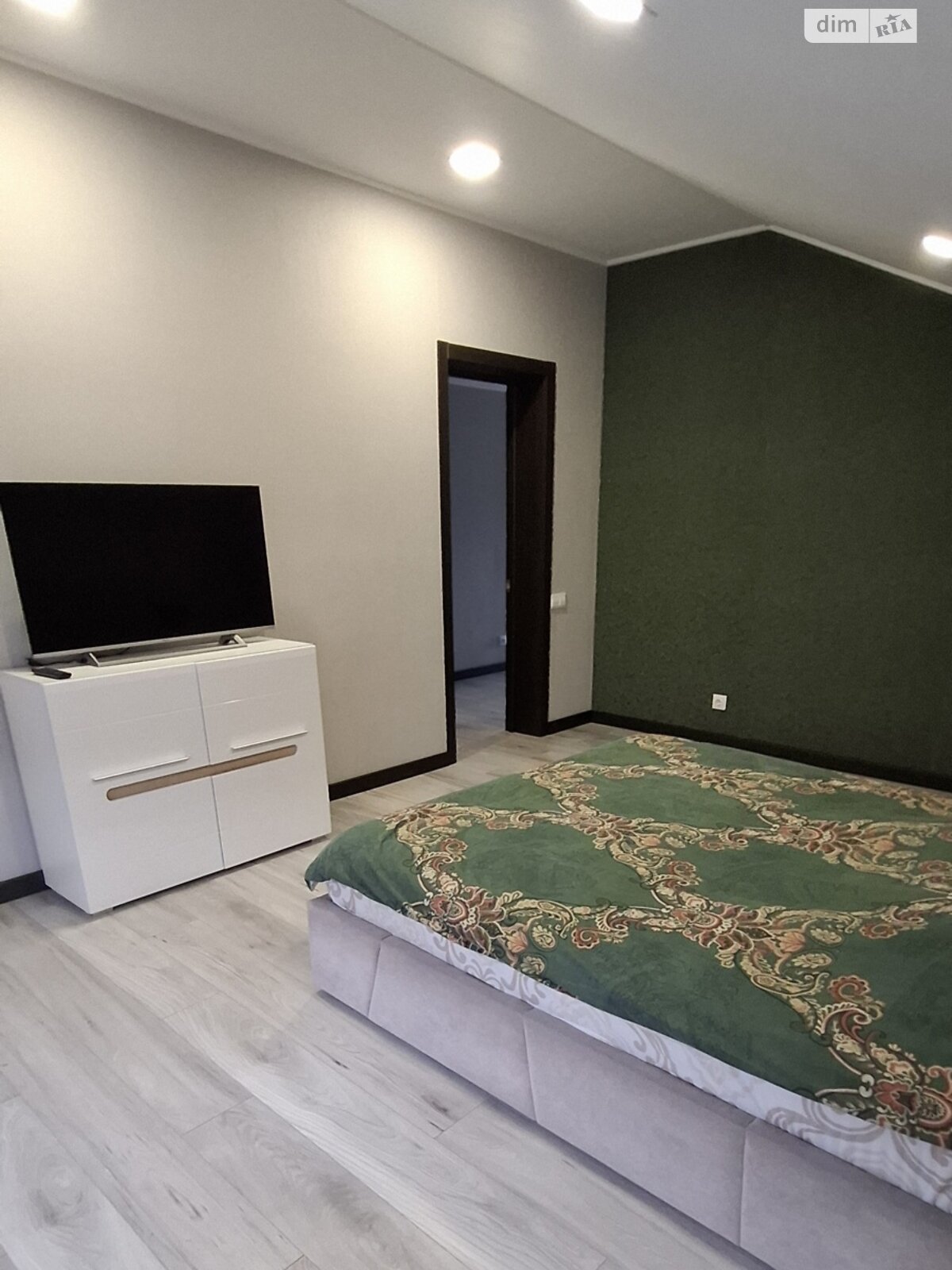 двоповерховий будинок, 280 кв. м, дерево и кирпич. Продаж у Вікторії фото 1 двоповерховий будинок, 280 кв. м, дерево и кирпич. Продаж у Вікторії фото 1