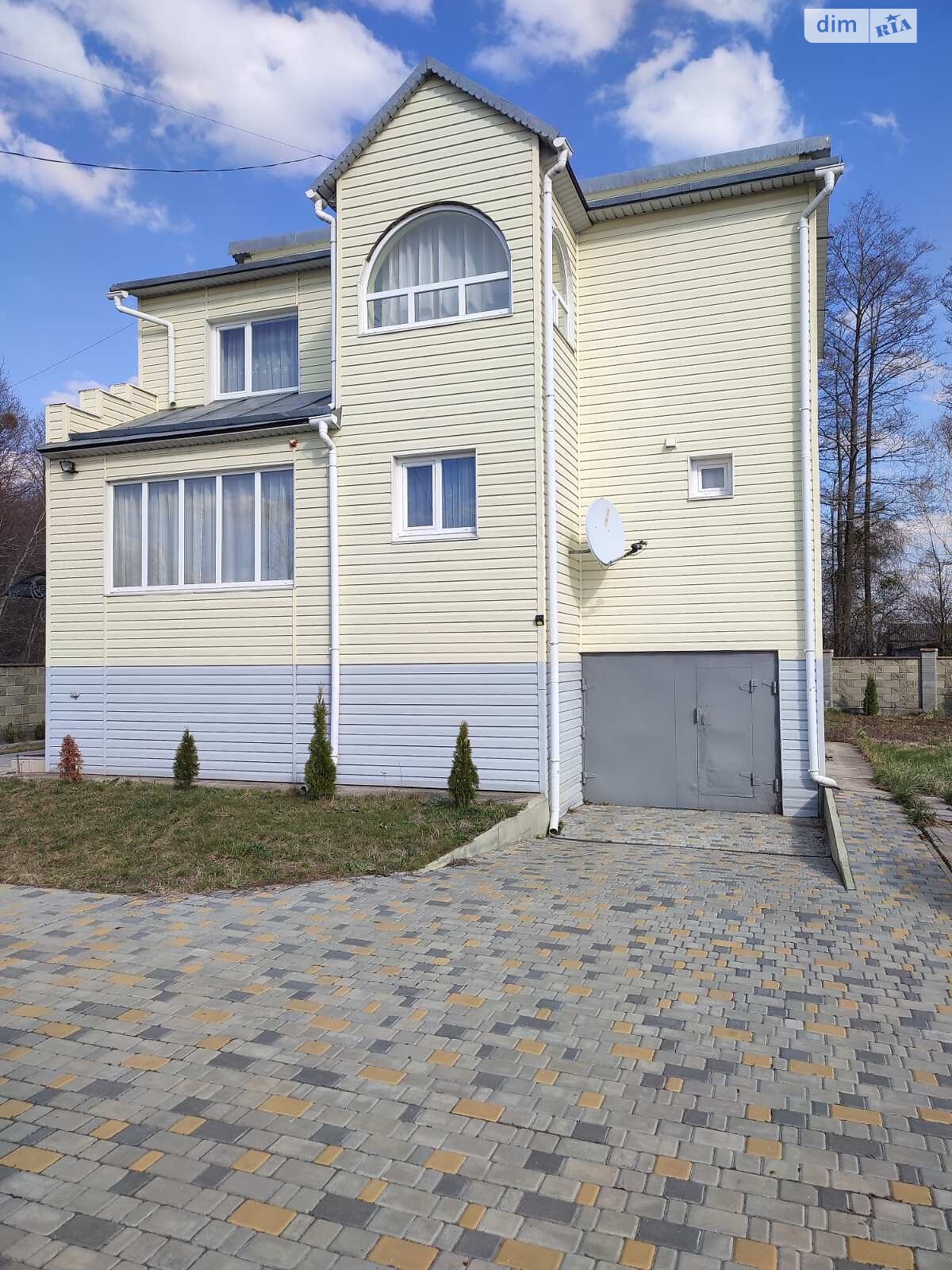 двухэтажный дом с гаражом, 162 кв. м, пеноблок. Продажа в Вильбивном фото 1