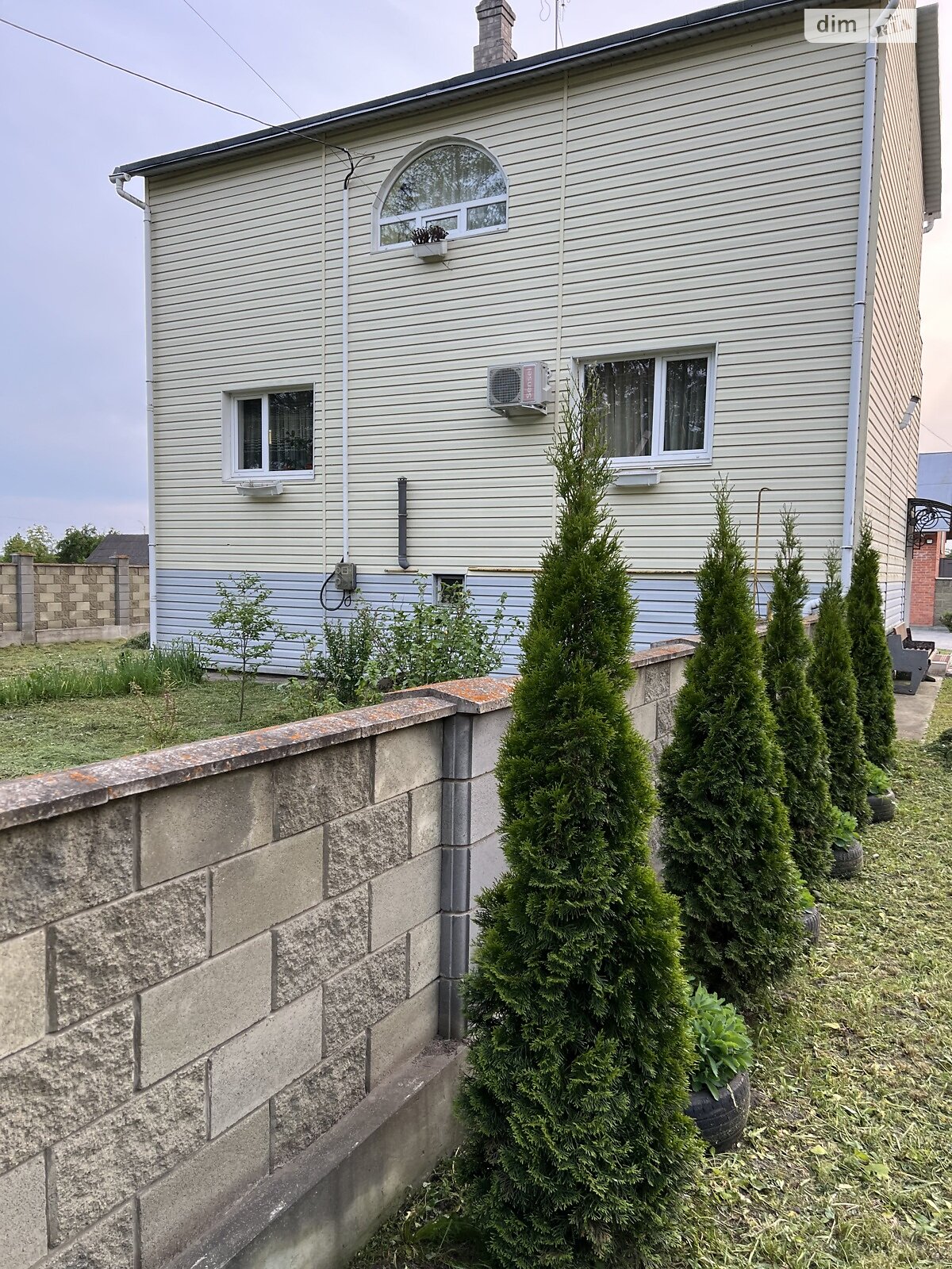 двухэтажный дом с гаражом, 162 кв. м, пеноблок. Продажа в Вильбивном фото 1