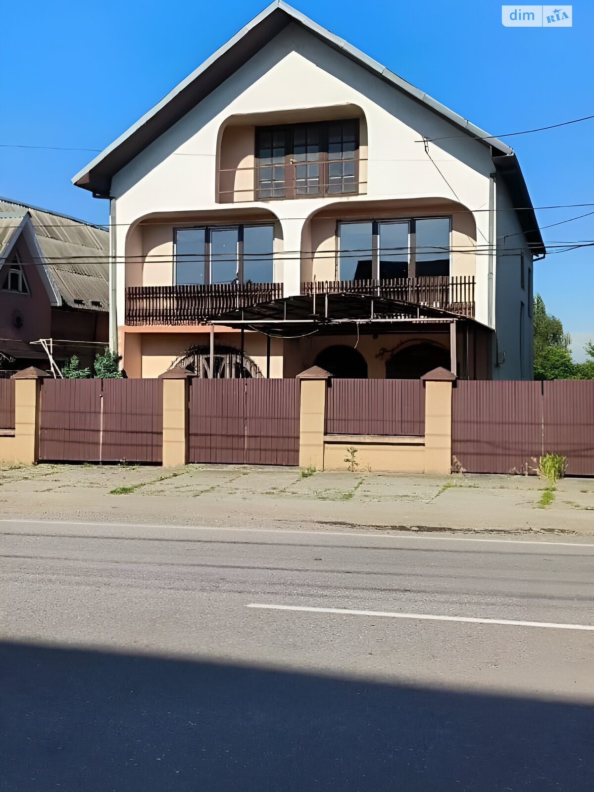 двухэтажный дом с верандой, 316 кв. м, кирпич. Продажа в Вилке фото 1 двухэтажный дом с верандой, 316 кв. м, кирпич. Продажа в Вилке фото 1