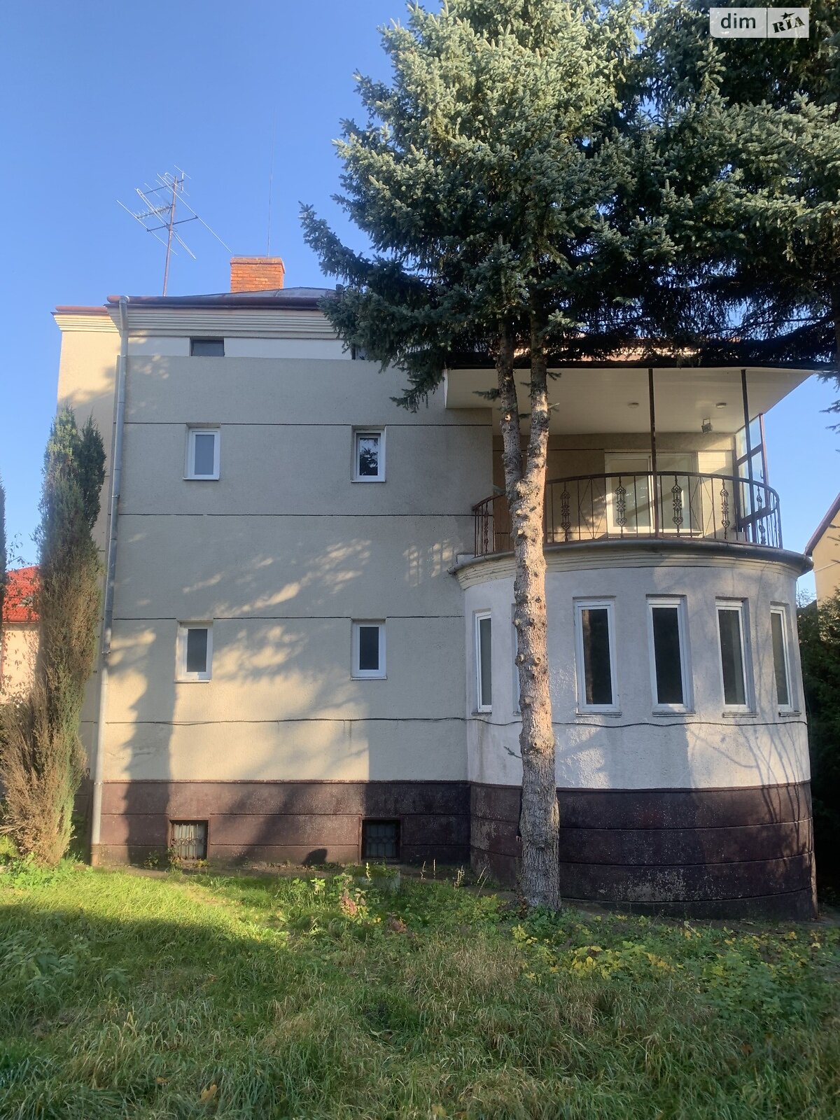 двоповерховий будинок з гаражем, 300 кв. м, кирпич. Продаж в Винниках, район Личаківський фото 1