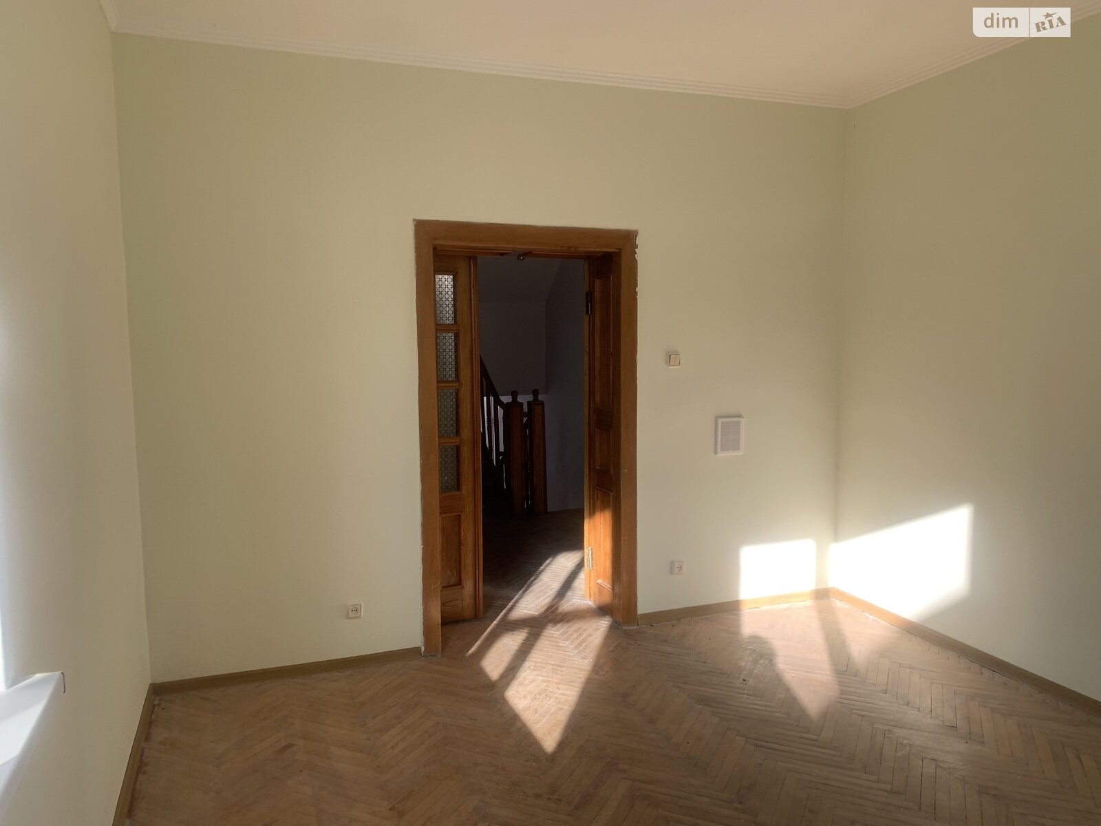 двоповерховий будинок з гаражем, 300 кв. м, кирпич. Продаж в Винниках, район Личаківський фото 1