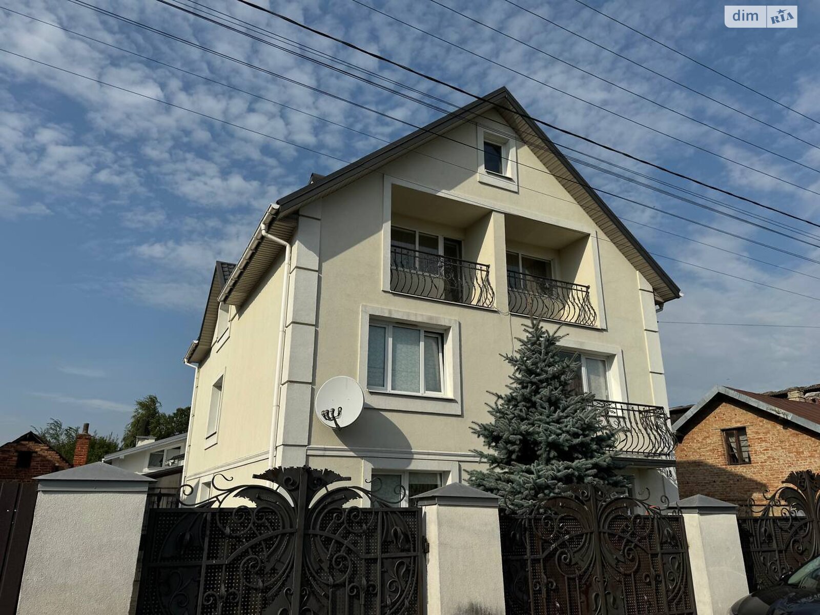 двухэтажный дом с верандой, 263.5 кв. м, кирпич. Продажа в Винниках район Лычаковский фото 1 двухэтажный дом с верандой, 263.5 кв. м, кирпич. Продажа в Винниках район Лычаковский фото 1