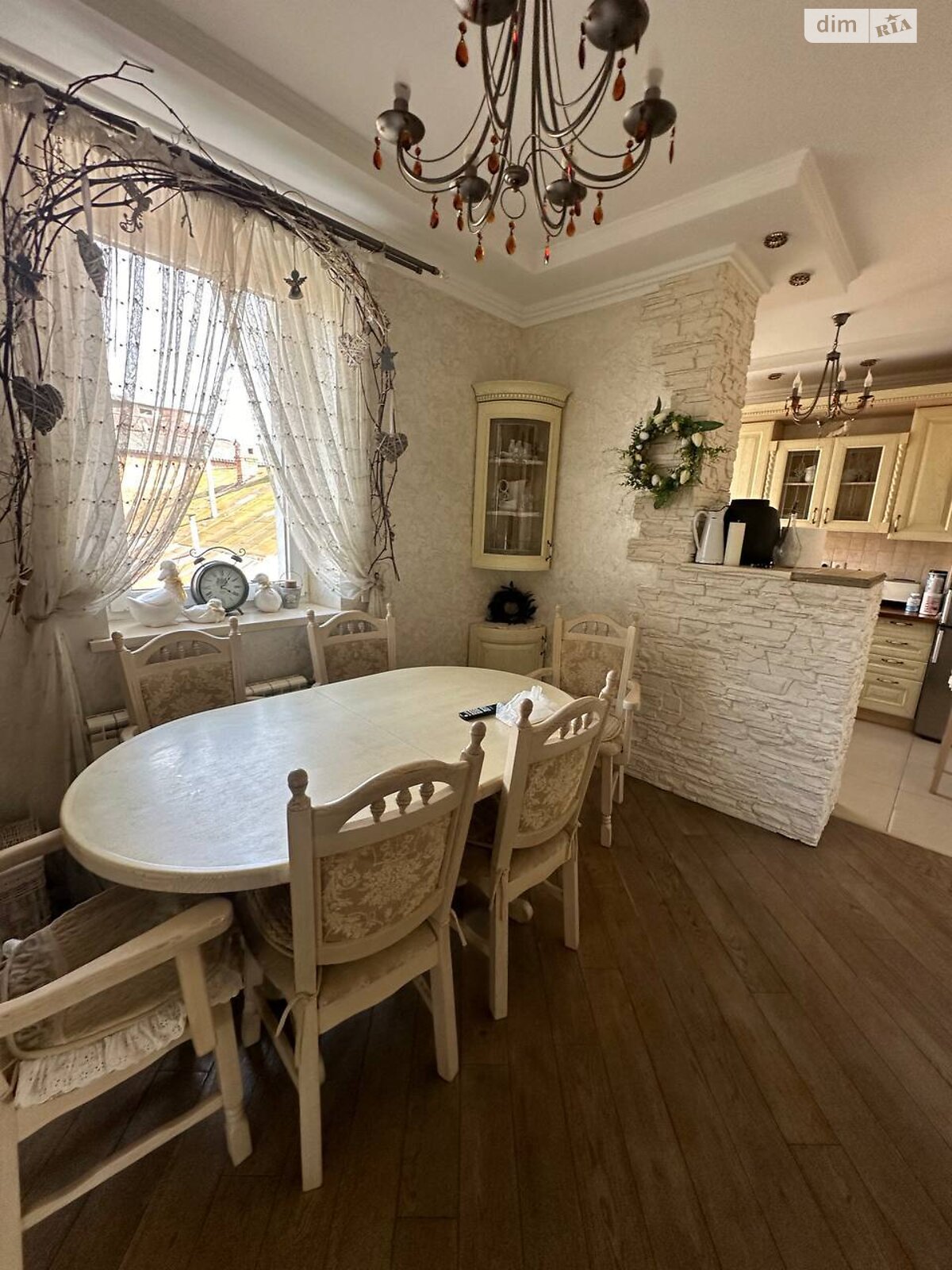 двухэтажный дом с верандой, 263.5 кв. м, кирпич. Продажа в Винниках район Лычаковский фото 1 двухэтажный дом с верандой, 263.5 кв. м, кирпич. Продажа в Винниках район Лычаковский фото 1