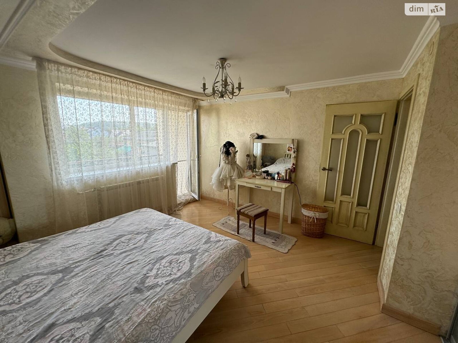 двухэтажный дом с балконом, 263 кв. м, кирпич. Продажа в Винниках район Лычаковский фото 1 двухэтажный дом с балконом, 263 кв. м, кирпич. Продажа в Винниках район Лычаковский фото 1