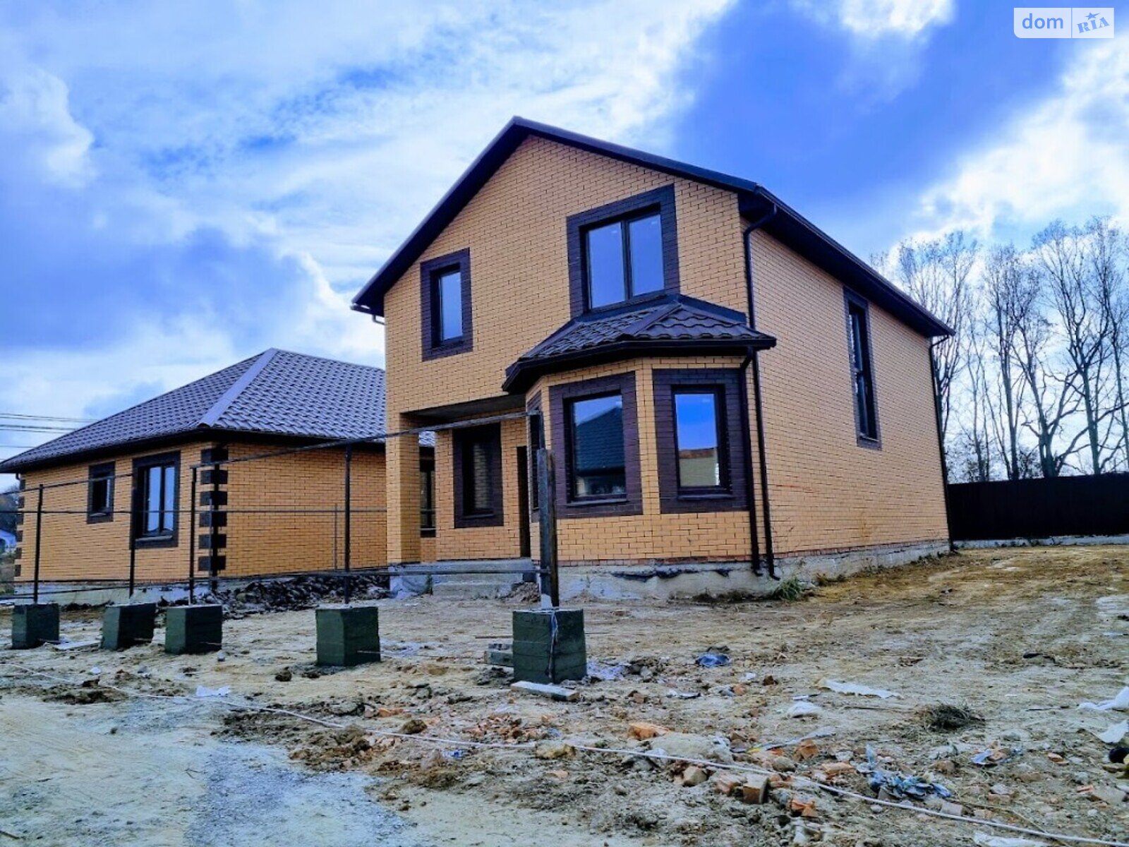 двухэтажный дом с мансардой, 135 кв. м, кирпич. Продажа в Агрономичном фото 1