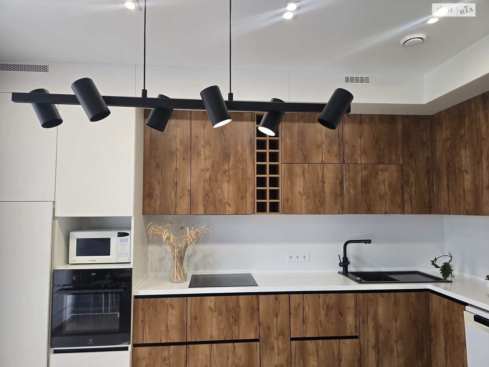 одноэтажный дом, 122 кв. м, кирпич. Продажа в Виннице район Академический фото 1 одноэтажный дом, 122 кв. м, кирпич. Продажа в Виннице район Академический фото 1