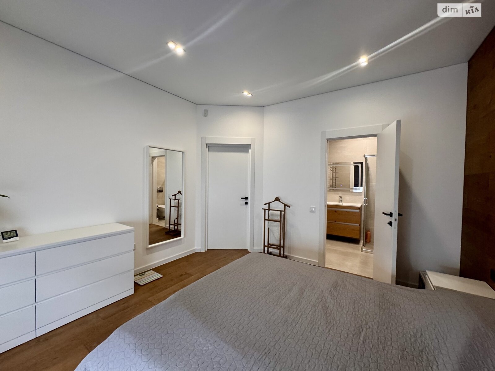 одноэтажный дом, 122 кв. м, кирпич. Продажа в Виннице район Академический фото 1 одноэтажный дом, 122 кв. м, кирпич. Продажа в Виннице район Академический фото 1