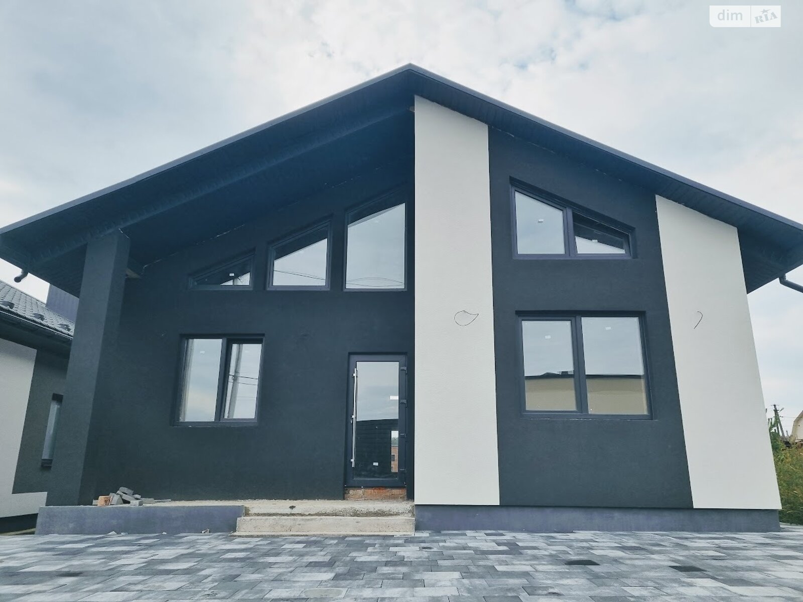 одноэтажный дом, 130 кв. м, кирпич. Продажа в Прибужскому район Академический фото 1