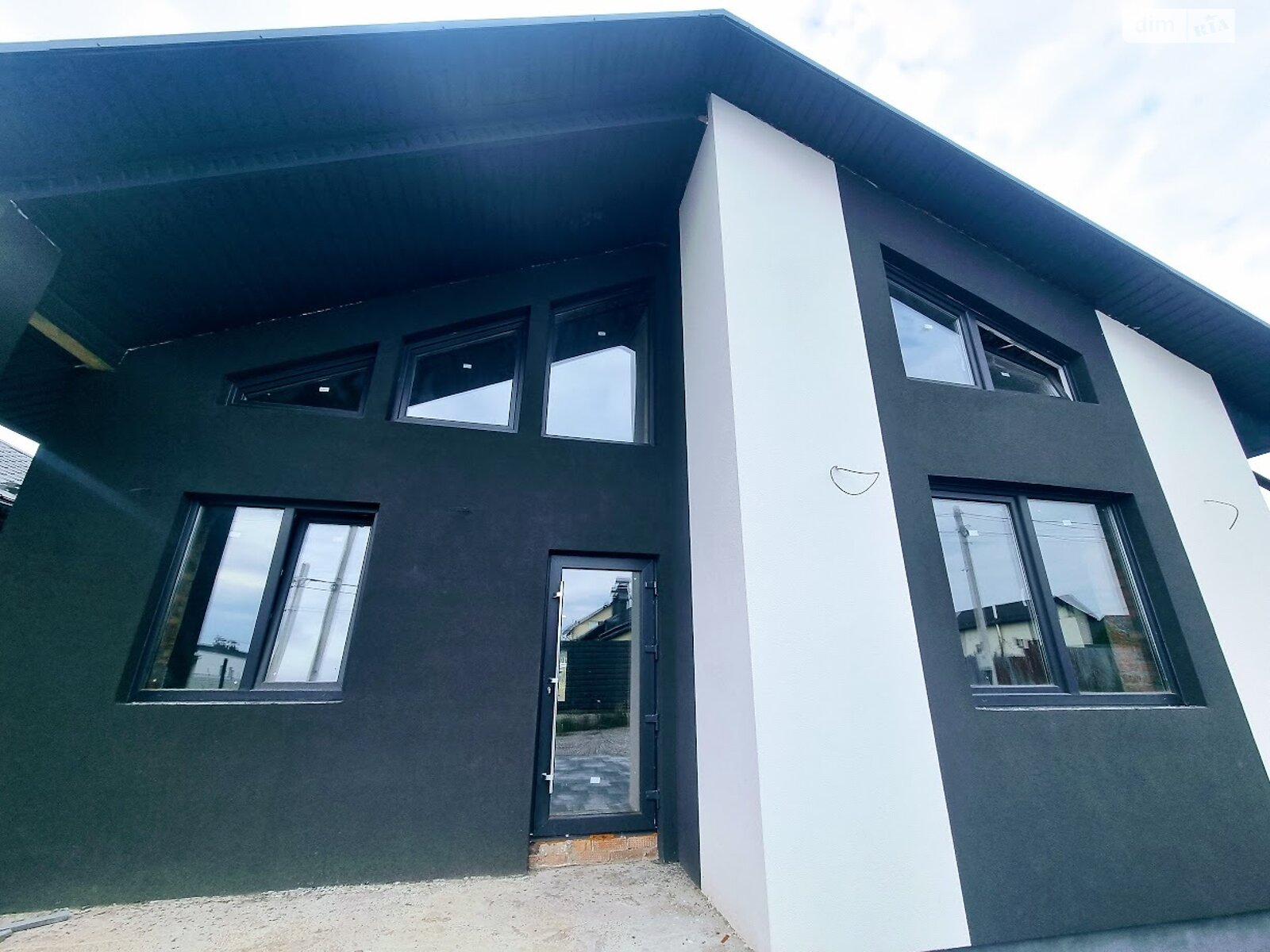 одноэтажный дом, 130 кв. м, кирпич. Продажа в Прибужскому район Академический фото 1