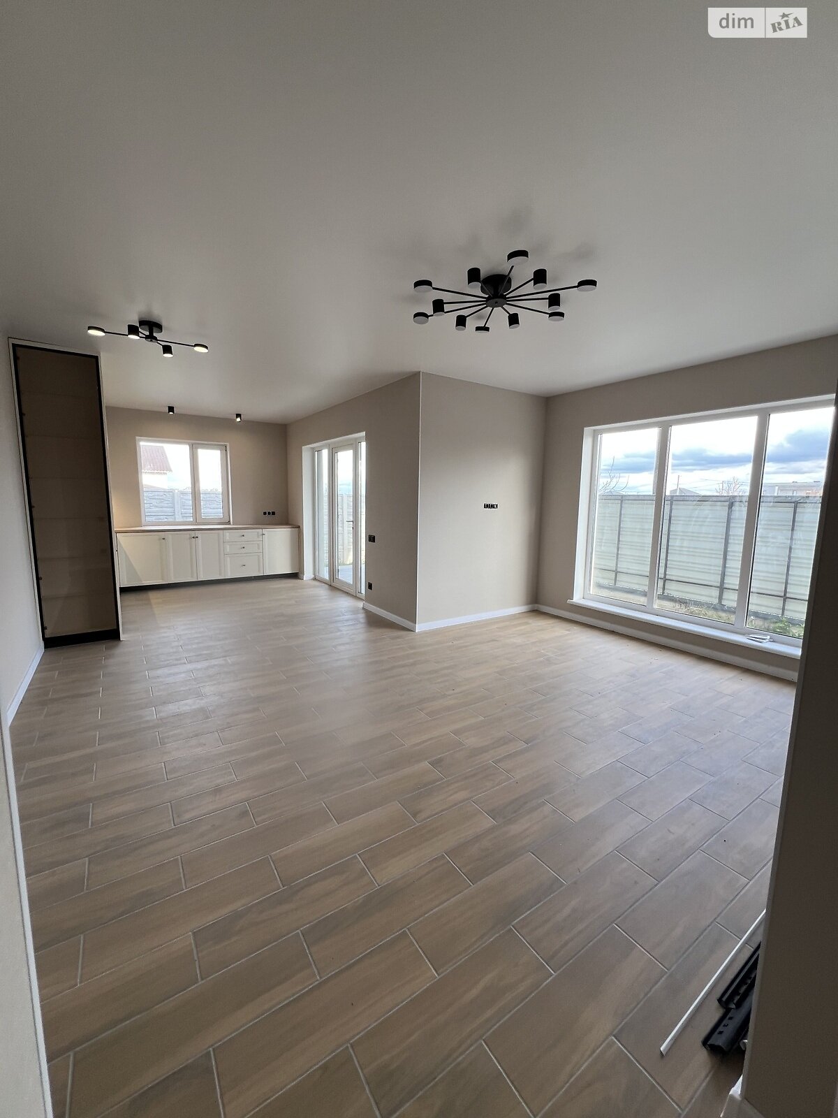 одноэтажный дом с ремонтом, 95 кв. м, кирпич. Продажа в Виннице район Академический фото 1