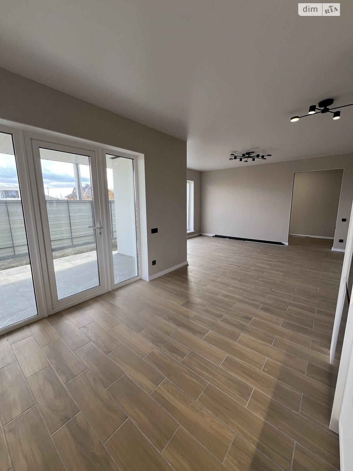 одноэтажный дом с ремонтом, 95 кв. м, кирпич. Продажа в Виннице район Академический фото 1