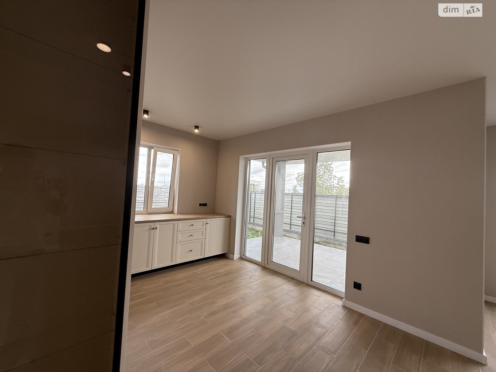 одноэтажный дом с отоплением, 112 кв. м, кирпич. Продажа в Виннице район Академический фото 1 одноэтажный дом с отоплением, 112 кв. м, кирпич. Продажа в Виннице район Академический фото 1