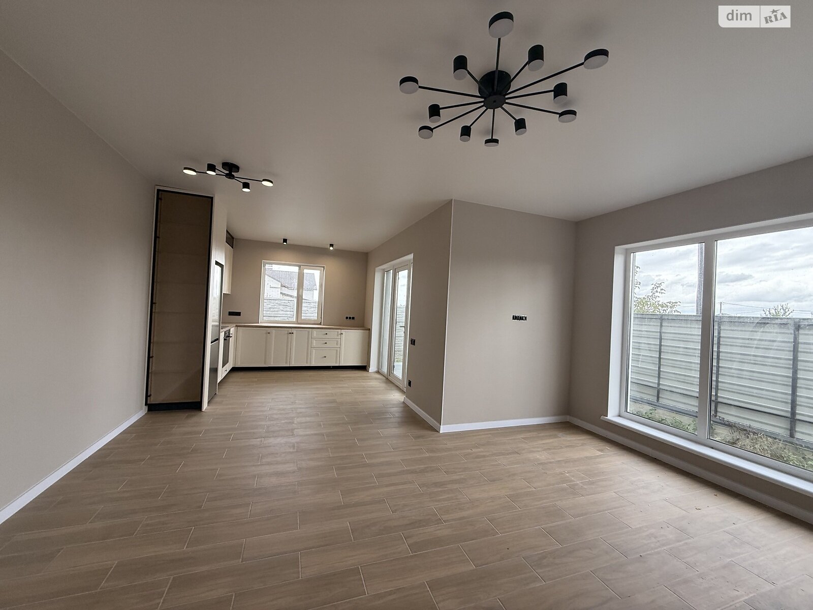 одноэтажный дом с отоплением, 112 кв. м, кирпич. Продажа в Виннице район Академический фото 1 одноэтажный дом с отоплением, 112 кв. м, кирпич. Продажа в Виннице район Академический фото 1