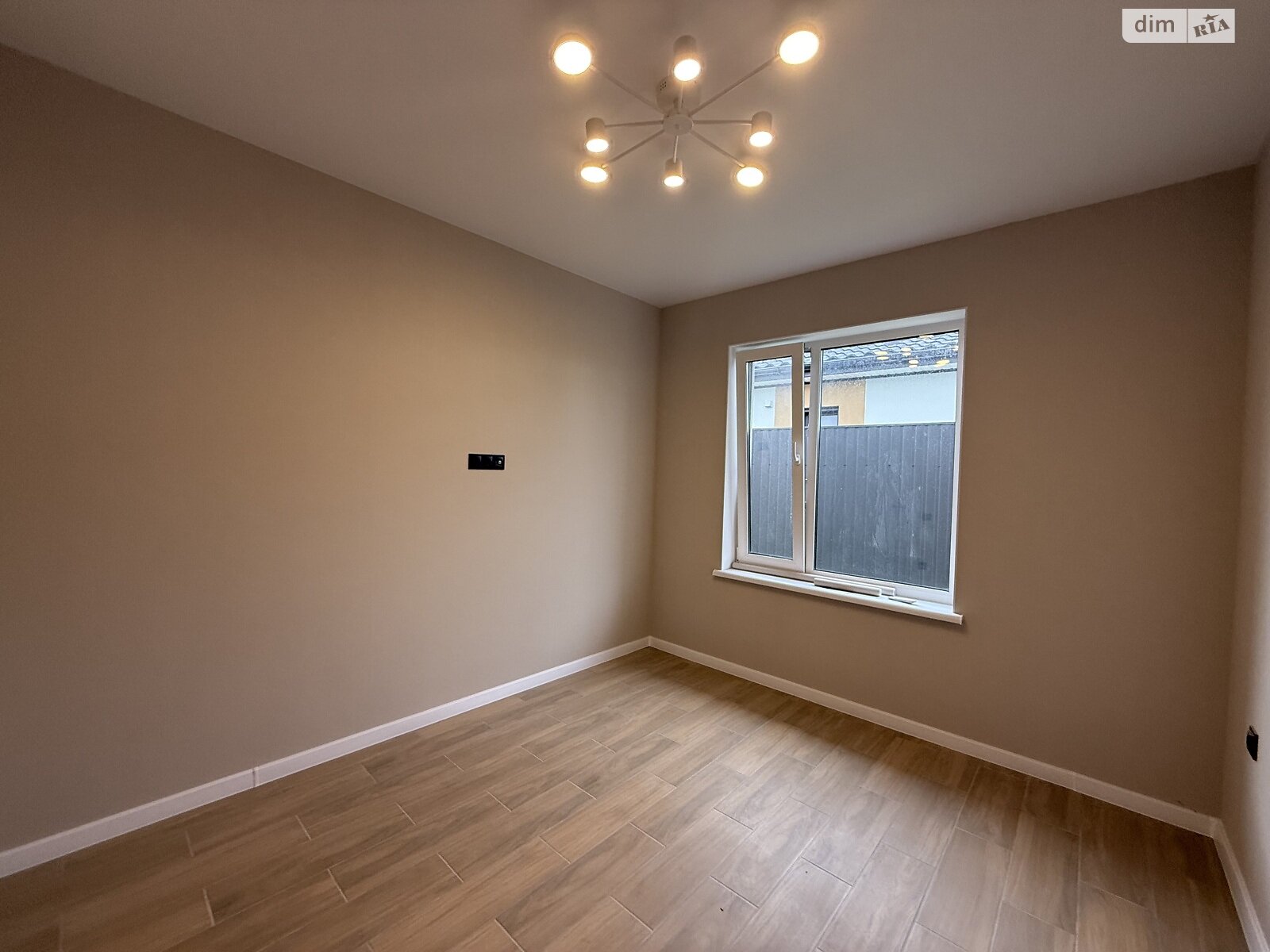 одноэтажный дом с отоплением, 112 кв. м, кирпич. Продажа в Виннице район Академический фото 1 одноэтажный дом с отоплением, 112 кв. м, кирпич. Продажа в Виннице район Академический фото 1