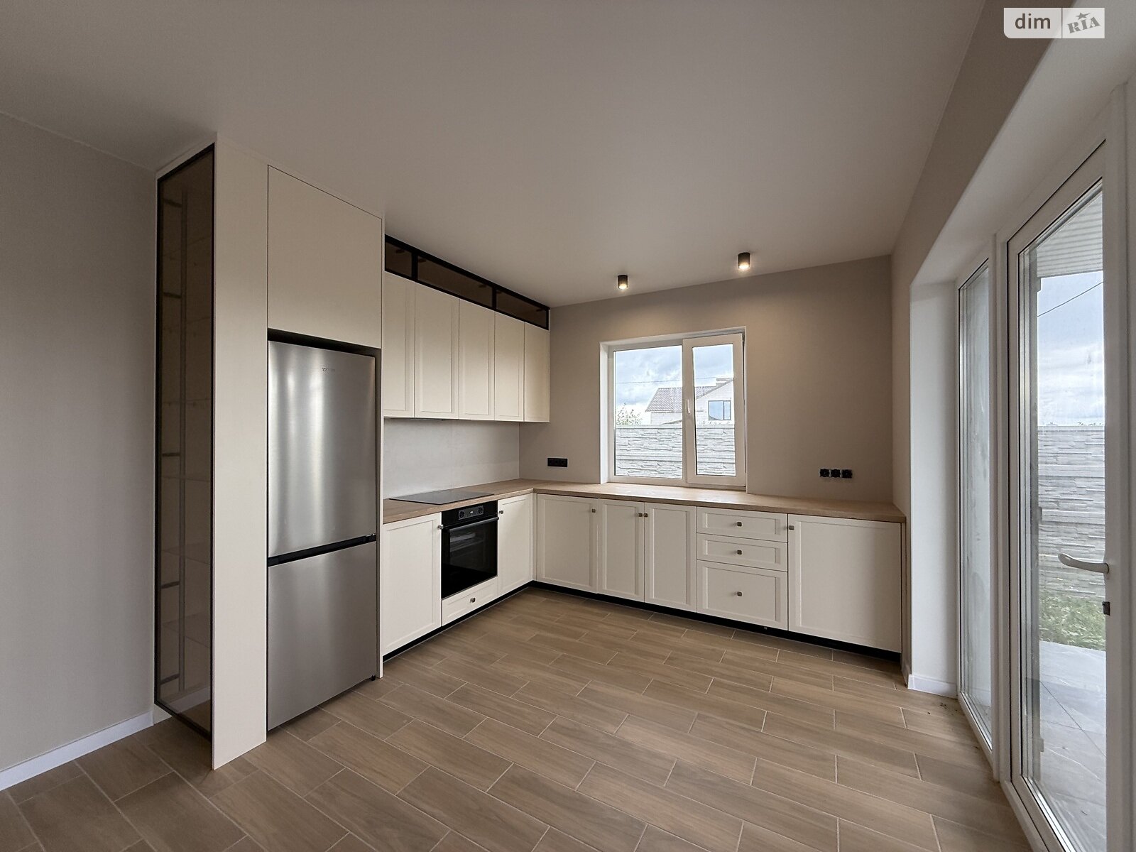 одноэтажный дом с отоплением, 112 кв. м, кирпич. Продажа в Виннице район Академический фото 1 одноэтажный дом с отоплением, 112 кв. м, кирпич. Продажа в Виннице район Академический фото 1