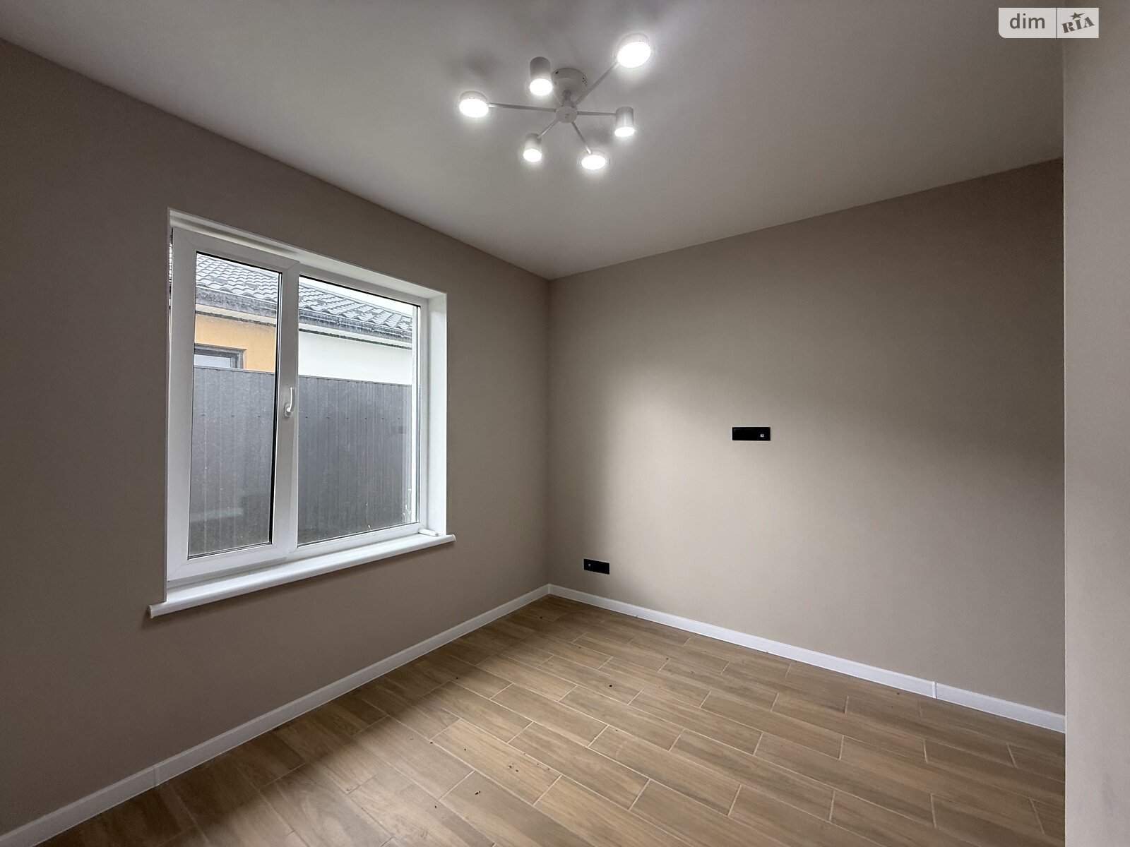 одноэтажный дом с отоплением, 112 кв. м, кирпич. Продажа в Виннице район Академический фото 1 одноэтажный дом с отоплением, 112 кв. м, кирпич. Продажа в Виннице район Академический фото 1