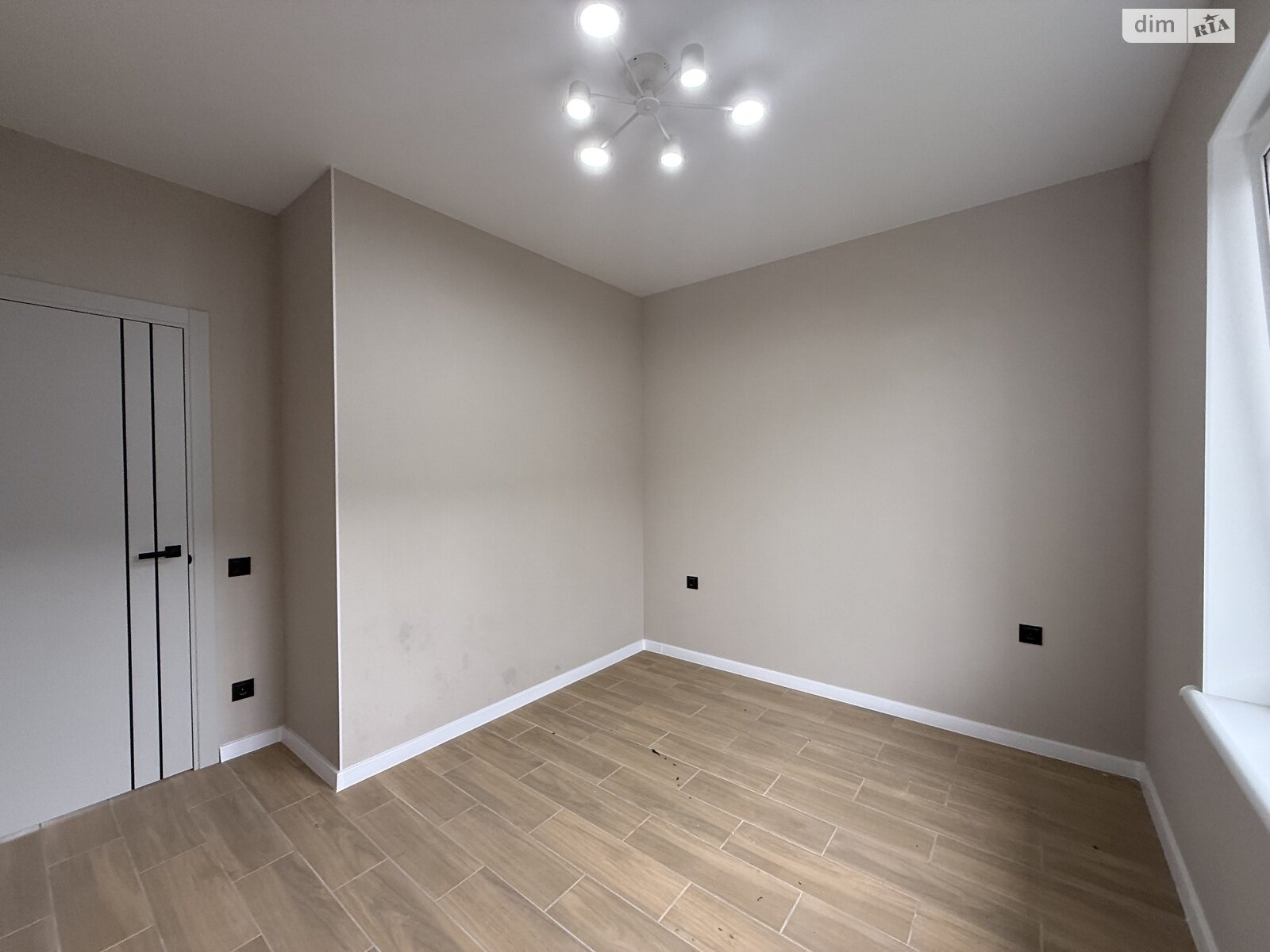 одноэтажный дом с отоплением, 112 кв. м, кирпич. Продажа в Виннице район Академический фото 1 одноэтажный дом с отоплением, 112 кв. м, кирпич. Продажа в Виннице район Академический фото 1