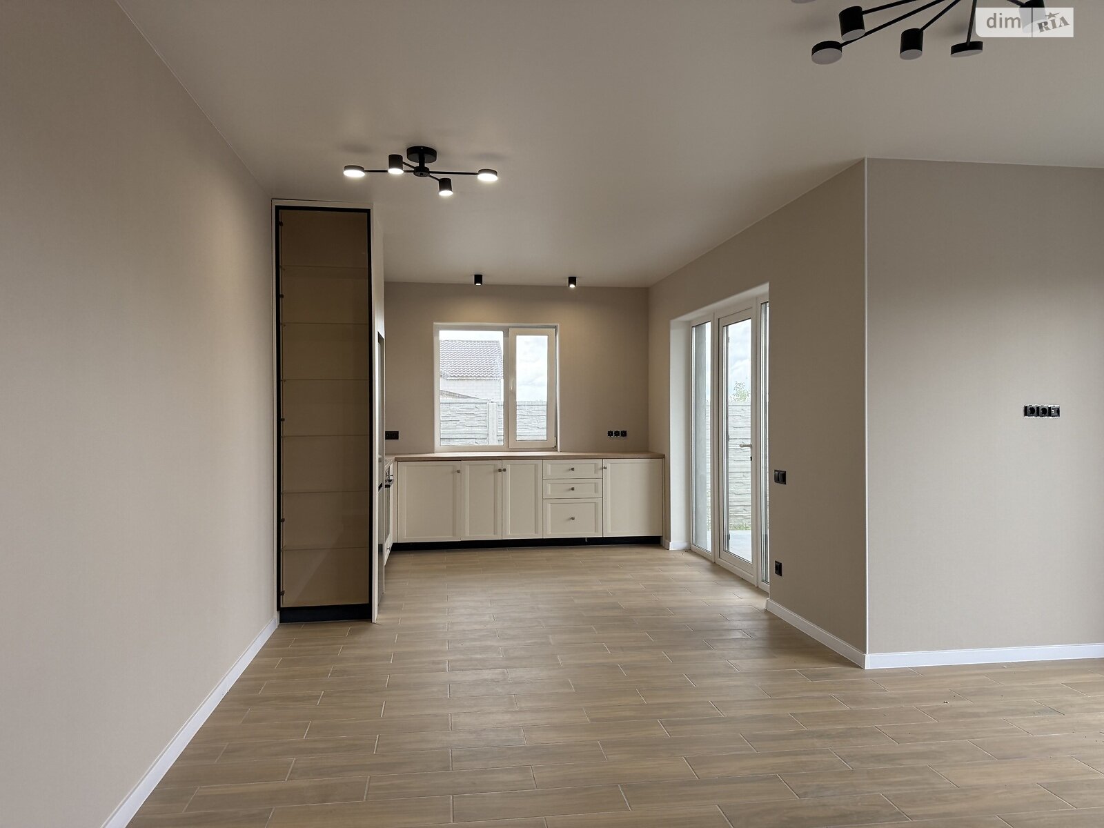 одноэтажный дом с отоплением, 112 кв. м, кирпич. Продажа в Виннице район Академический фото 1 одноэтажный дом с отоплением, 112 кв. м, кирпич. Продажа в Виннице район Академический фото 1