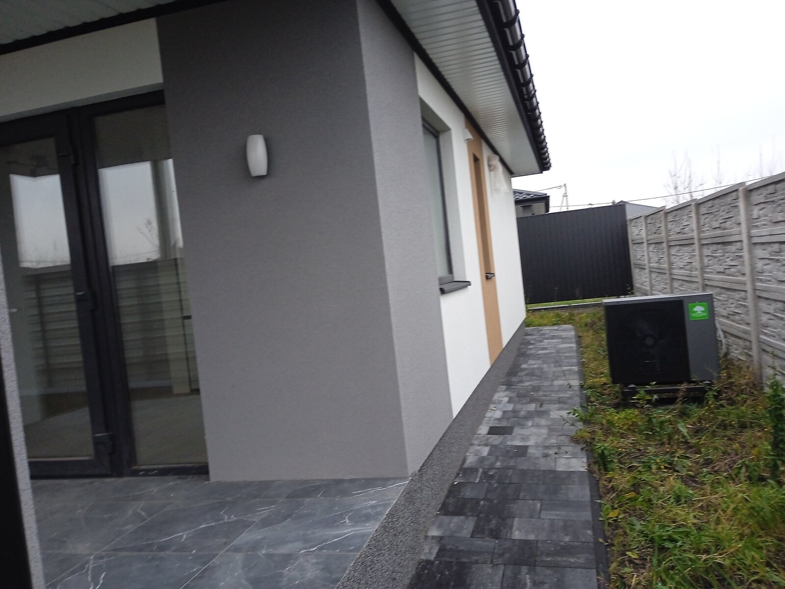 одноэтажный дом с верандой, 112 кв. м, кирпич. Продажа в Виннице район Академический фото 1 одноэтажный дом с верандой, 112 кв. м, кирпич. Продажа в Виннице район Академический фото 1