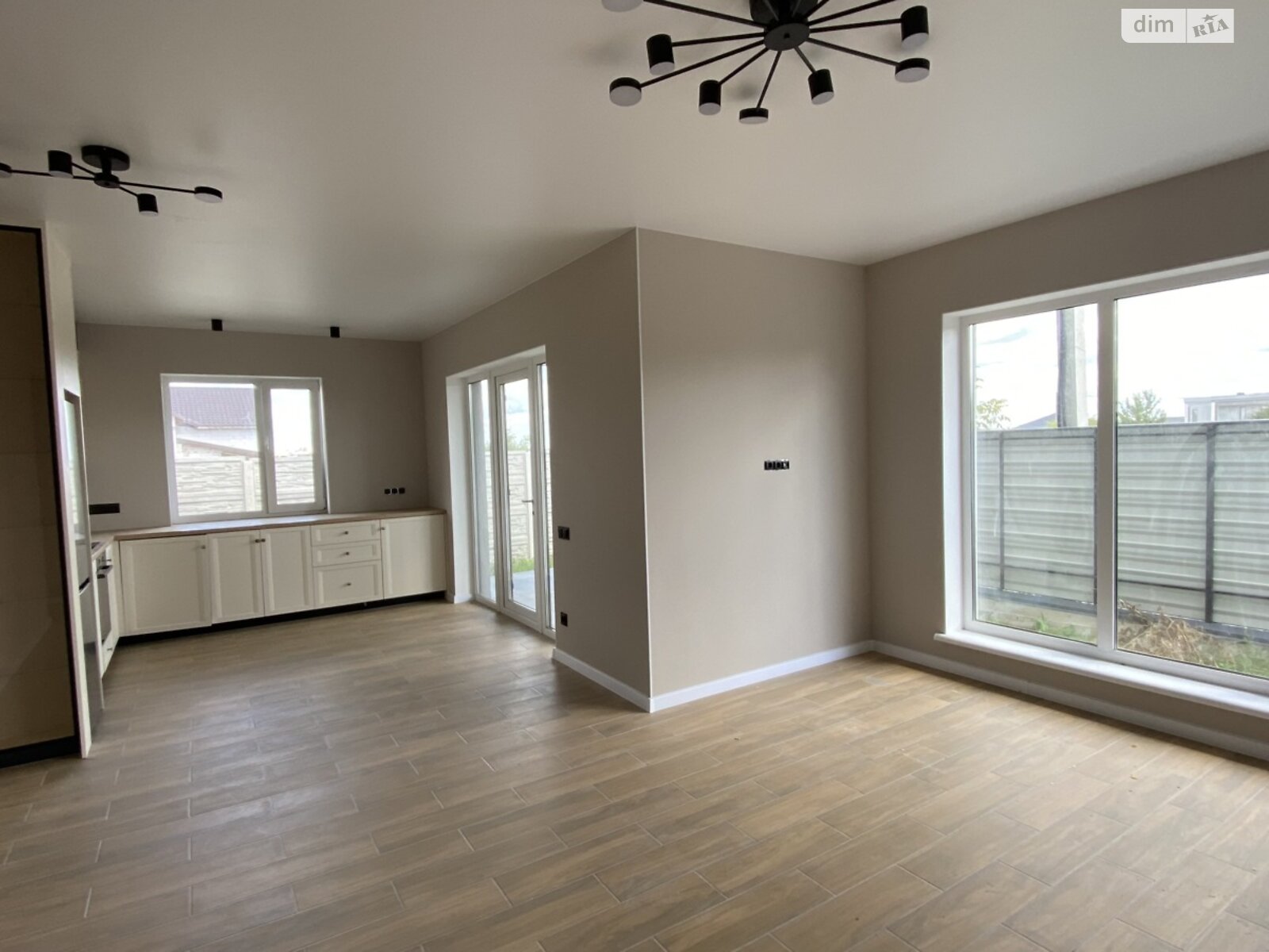 одноэтажный дом с верандой, 95 кв. м, кирпич. Продажа в Виннице фото 1 одноэтажный дом с верандой, 95 кв. м, кирпич. Продажа в Виннице фото 1