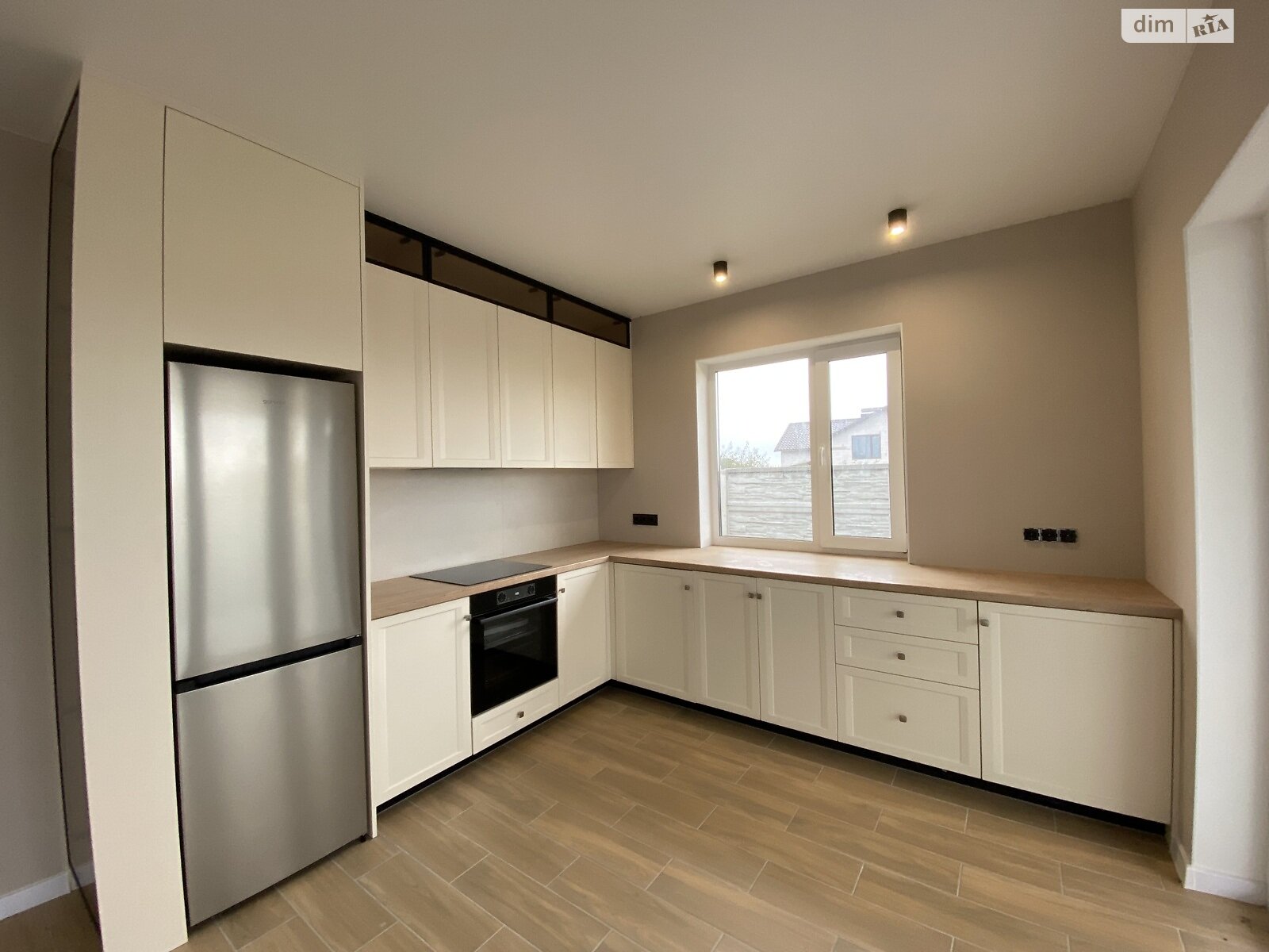 одноэтажный дом, 100 кв. м, кирпич. Продажа в Виннице район Академический фото 1 одноэтажный дом, 100 кв. м, кирпич. Продажа в Виннице район Академический фото 1