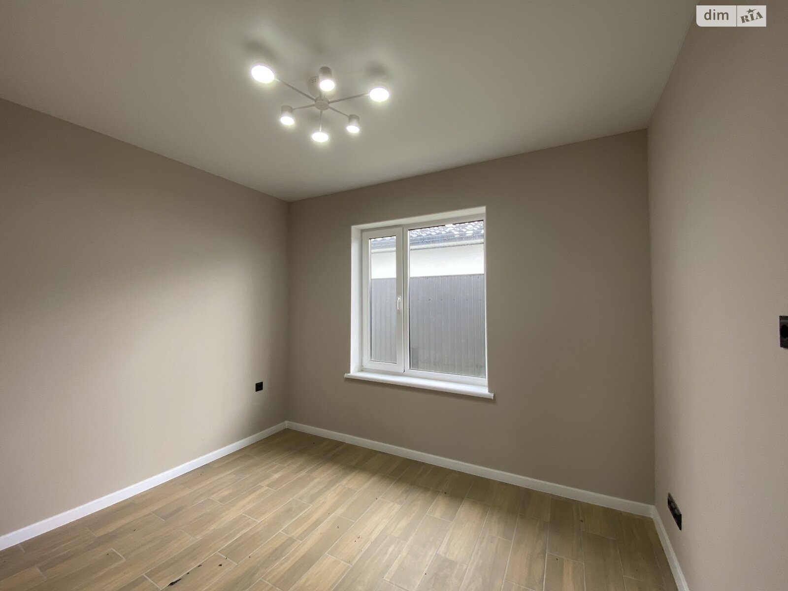 одноэтажный дом, 100 кв. м, кирпич. Продажа в Виннице район Академический фото 1 одноэтажный дом, 100 кв. м, кирпич. Продажа в Виннице район Академический фото 1