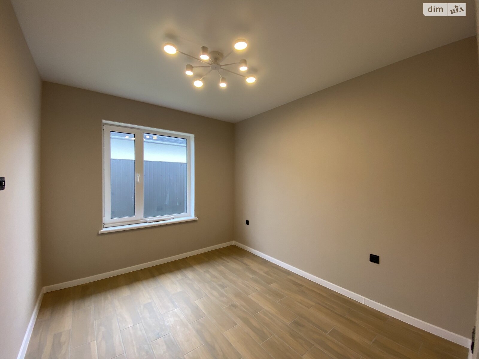 одноэтажный дом, 100 кв. м, кирпич. Продажа в Виннице район Академический фото 1 одноэтажный дом, 100 кв. м, кирпич. Продажа в Виннице район Академический фото 1