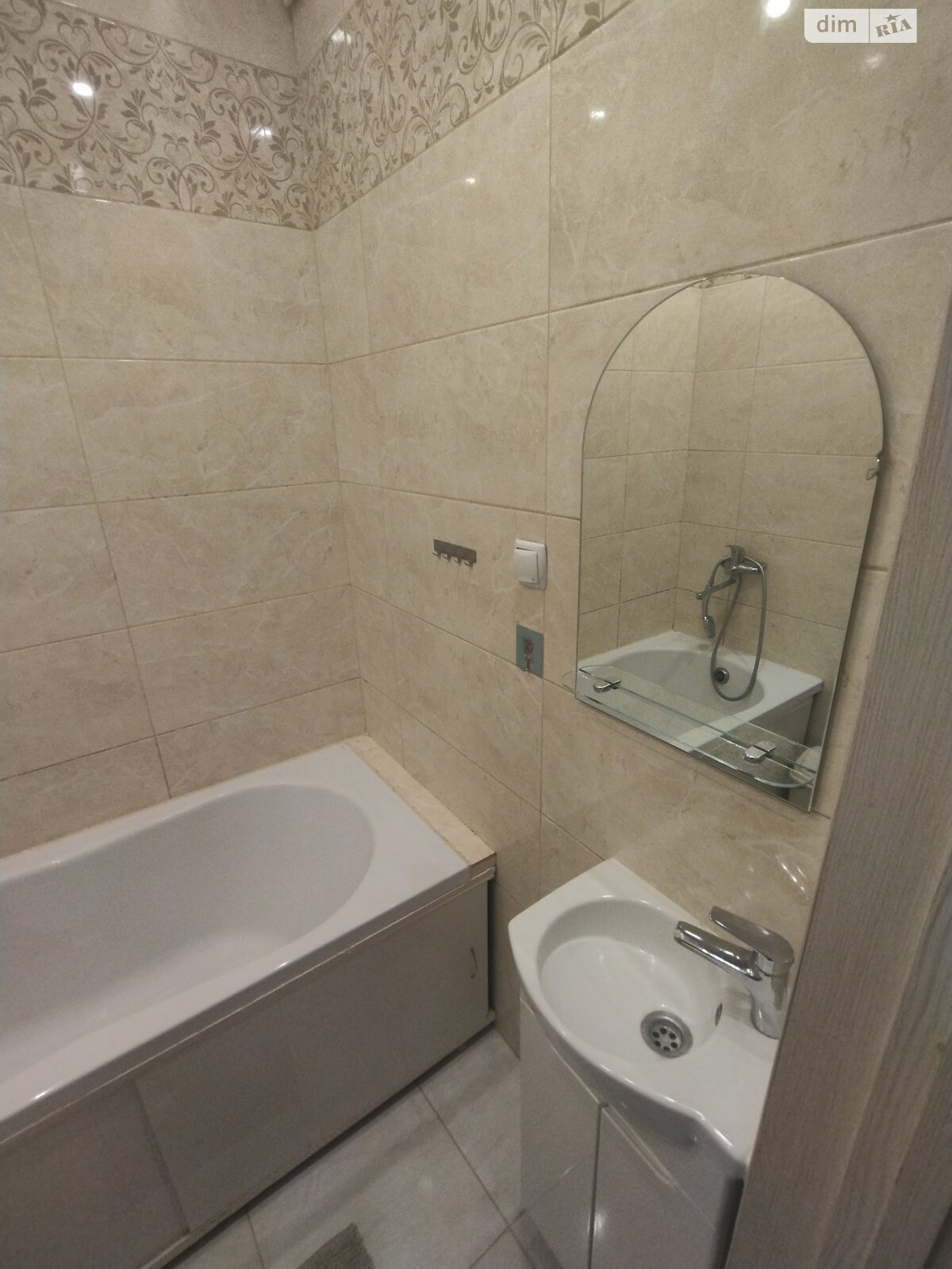 двоповерховий будинок, 90 кв. м, кирпич силикатный. Продаж у Березині фото 1
