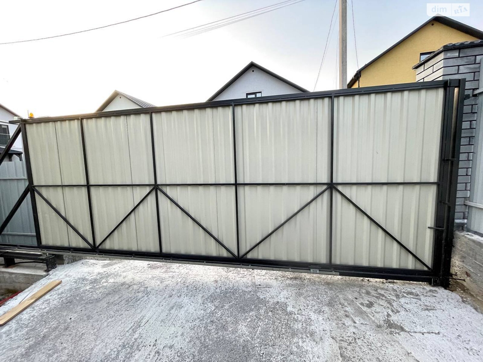 двухэтажный дом, 106.8 кв. м, кирпич. Продажа в Зарванцах фото 1 двухэтажный дом, 106.8 кв. м, кирпич. Продажа в Зарванцах фото 1
