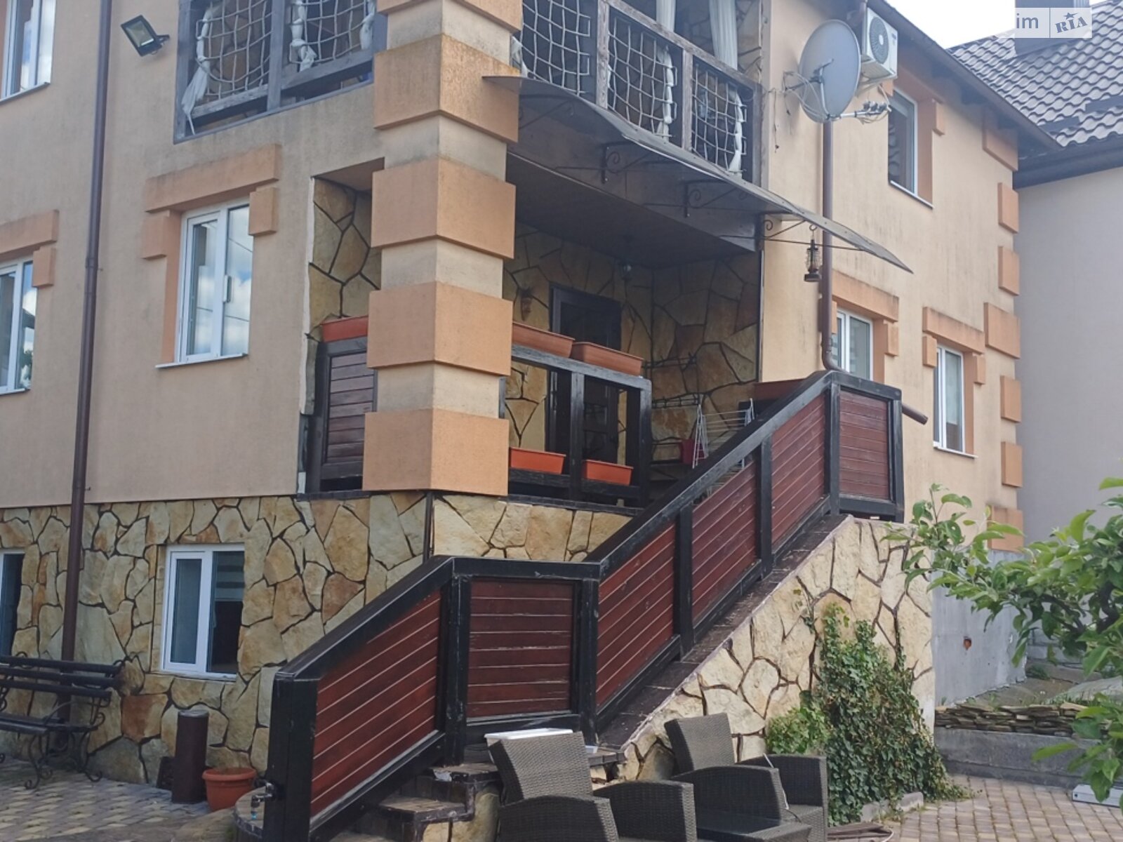 триповерховий будинок бесідка, 162 кв. м, цегла. Продаж в Вінниці, район Барське шосе фото 1 триповерховий будинок бесідка, 162 кв. м, цегла. Продаж в Вінниці, район Барське шосе фото 1