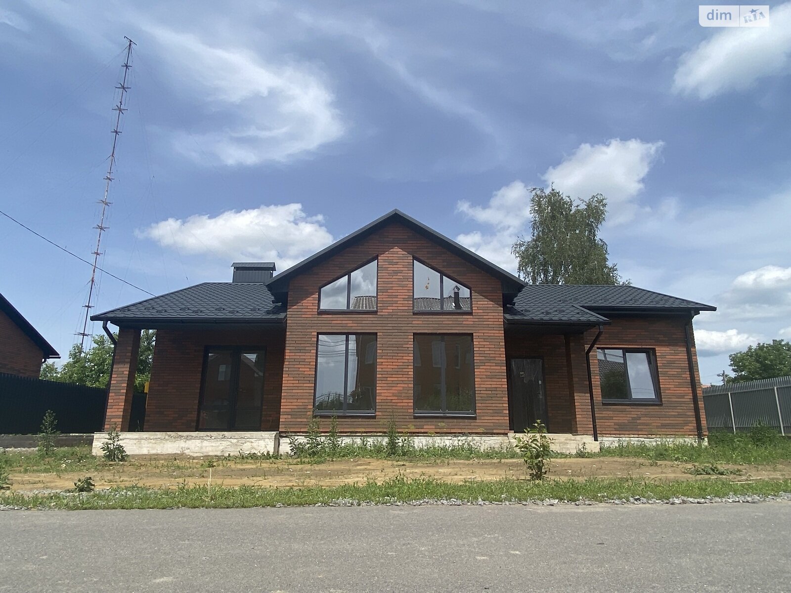 одноэтажный дом, 120 кв. м, кирпич. Продажа в Зарванцах фото 1 одноэтажный дом, 120 кв. м, кирпич. Продажа в Зарванцах фото 1