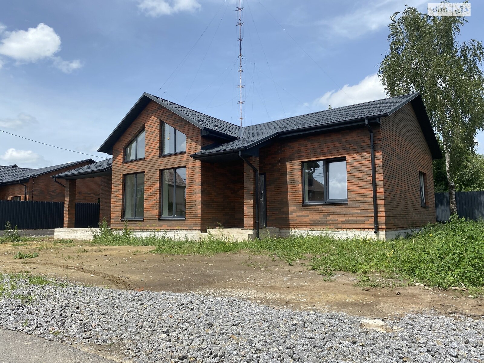 одноэтажный дом, 120 кв. м, кирпич. Продажа в Зарванцах фото 1 одноэтажный дом, 120 кв. м, кирпич. Продажа в Зарванцах фото 1