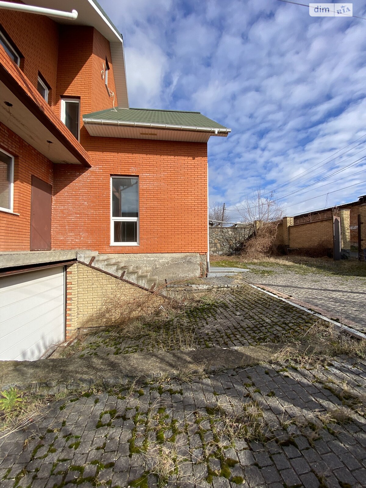 двухэтажный дом с гаражом, 400 кв. м, кирпич. Продажа в Виннице район Ближнее замостье фото 1 двухэтажный дом с гаражом, 400 кв. м, кирпич. Продажа в Виннице район Ближнее замостье фото 1