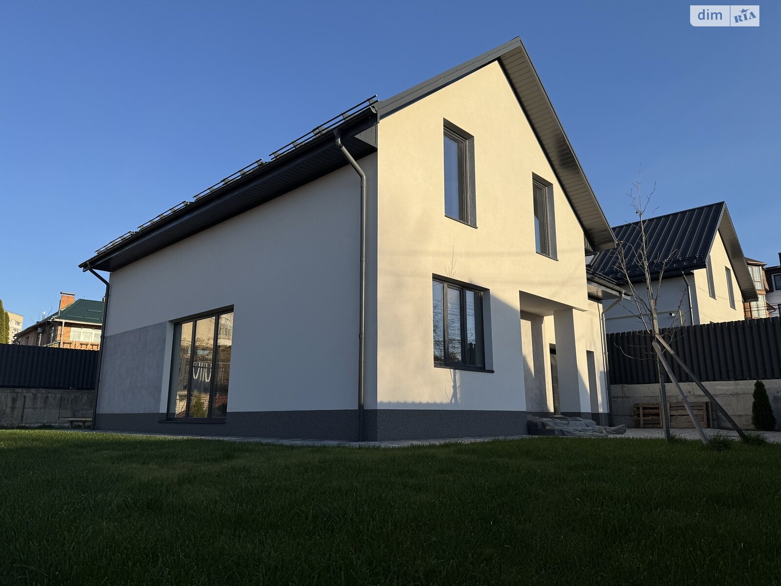 двоповерховий будинок з гаражем, 160 кв. м, кирпич. Продаж в Вінниці, район Електромережа фото 1