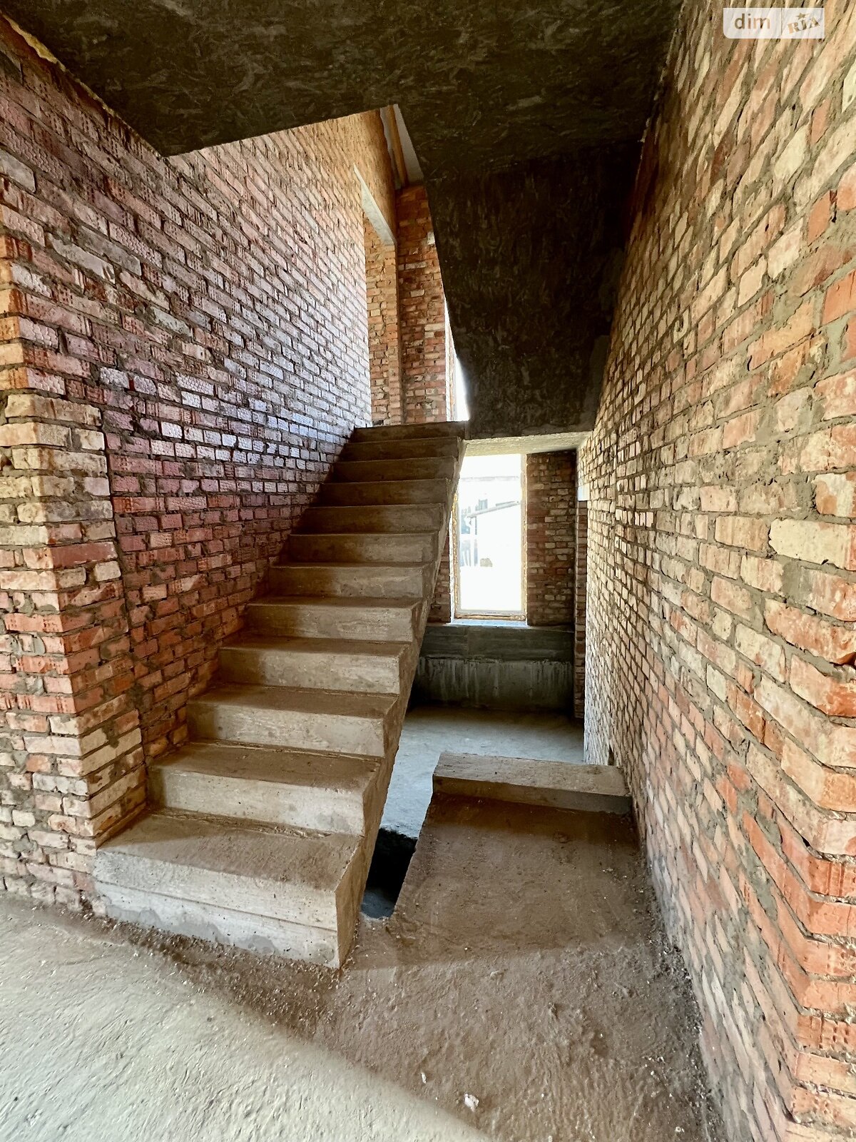 двухэтажный дом с гаражом, 185 кв. м, кирпич. Продажа в Виннице район Пятничаны фото 1