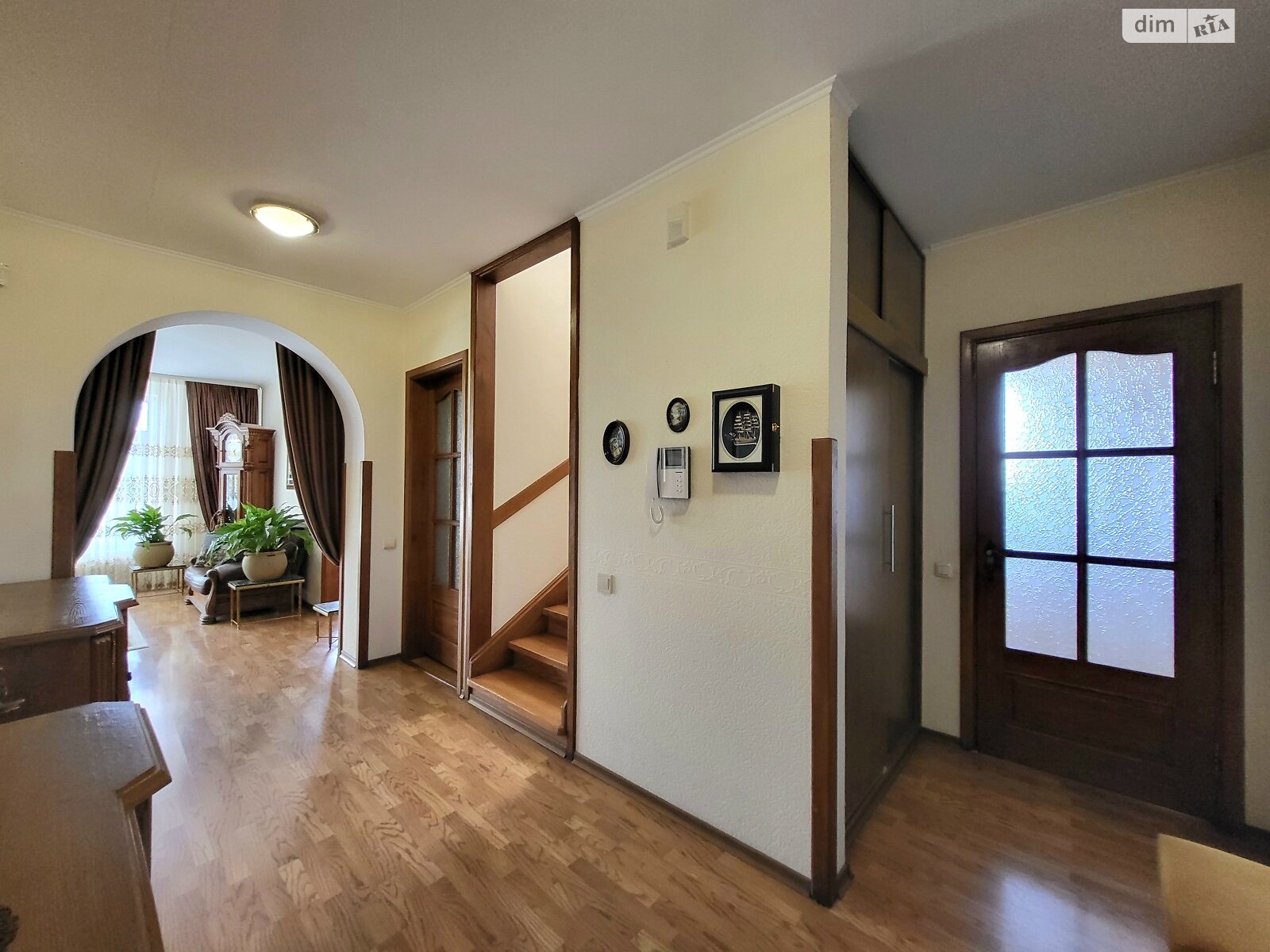 двухэтажный дом с балконом, 187 кв. м, кирпич. Продажа в Виннице район Гниванское шоссе фото 1 двухэтажный дом с балконом, 187 кв. м, кирпич. Продажа в Виннице район Гниванское шоссе фото 1