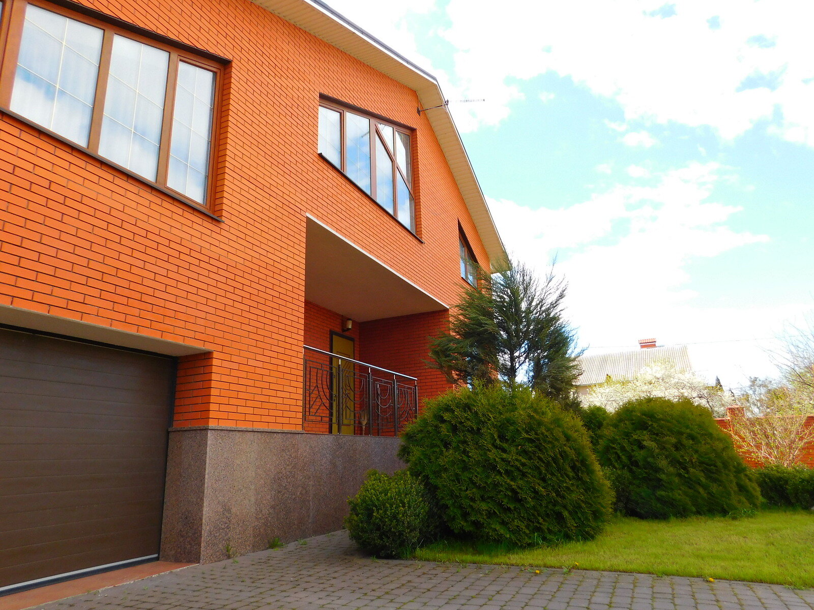 двухэтажный дом с верандой, 428.9 кв. м, кирпич. Продажа в Виннице фото 1 двухэтажный дом с верандой, 428.9 кв. м, кирпич. Продажа в Виннице фото 1