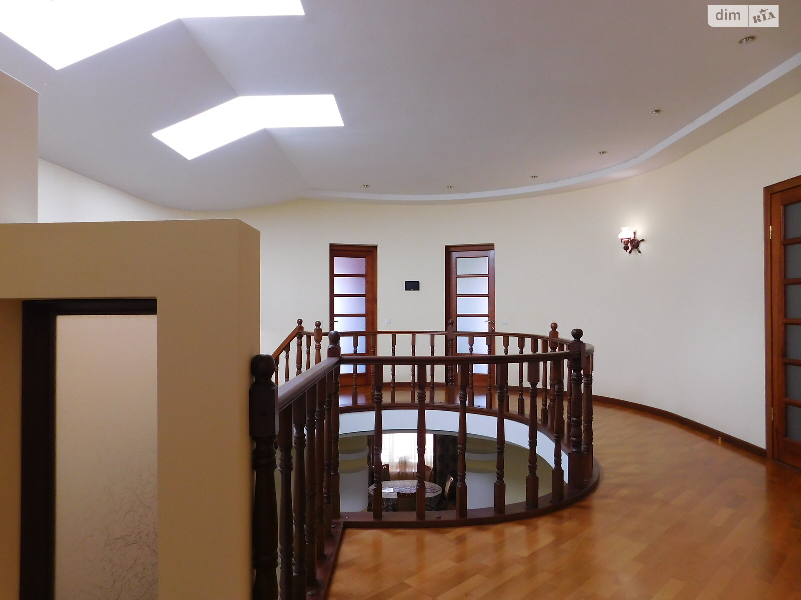 двухэтажный дом с верандой, 428.9 кв. м, кирпич. Продажа в Виннице фото 1 двухэтажный дом с верандой, 428.9 кв. м, кирпич. Продажа в Виннице фото 1
